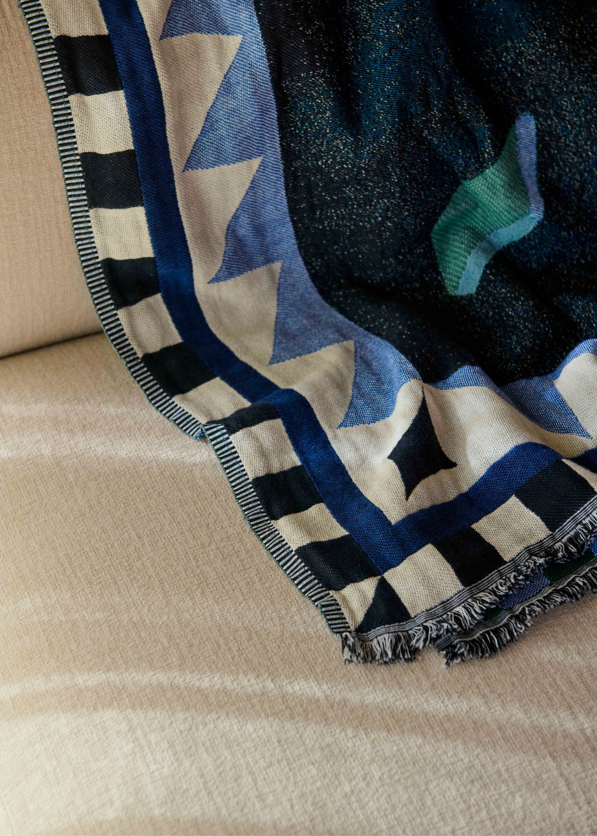 Überwurf MOMENTO JH46 marineblau mit beige