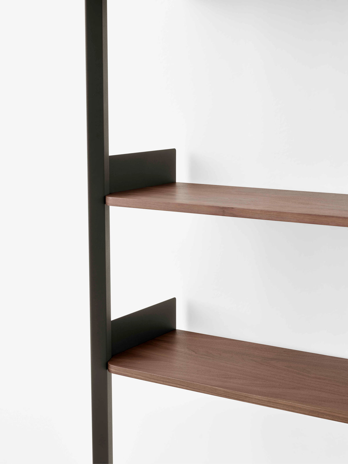 Modularregal ROMBE in Anthrazit mit Nussbaumholz