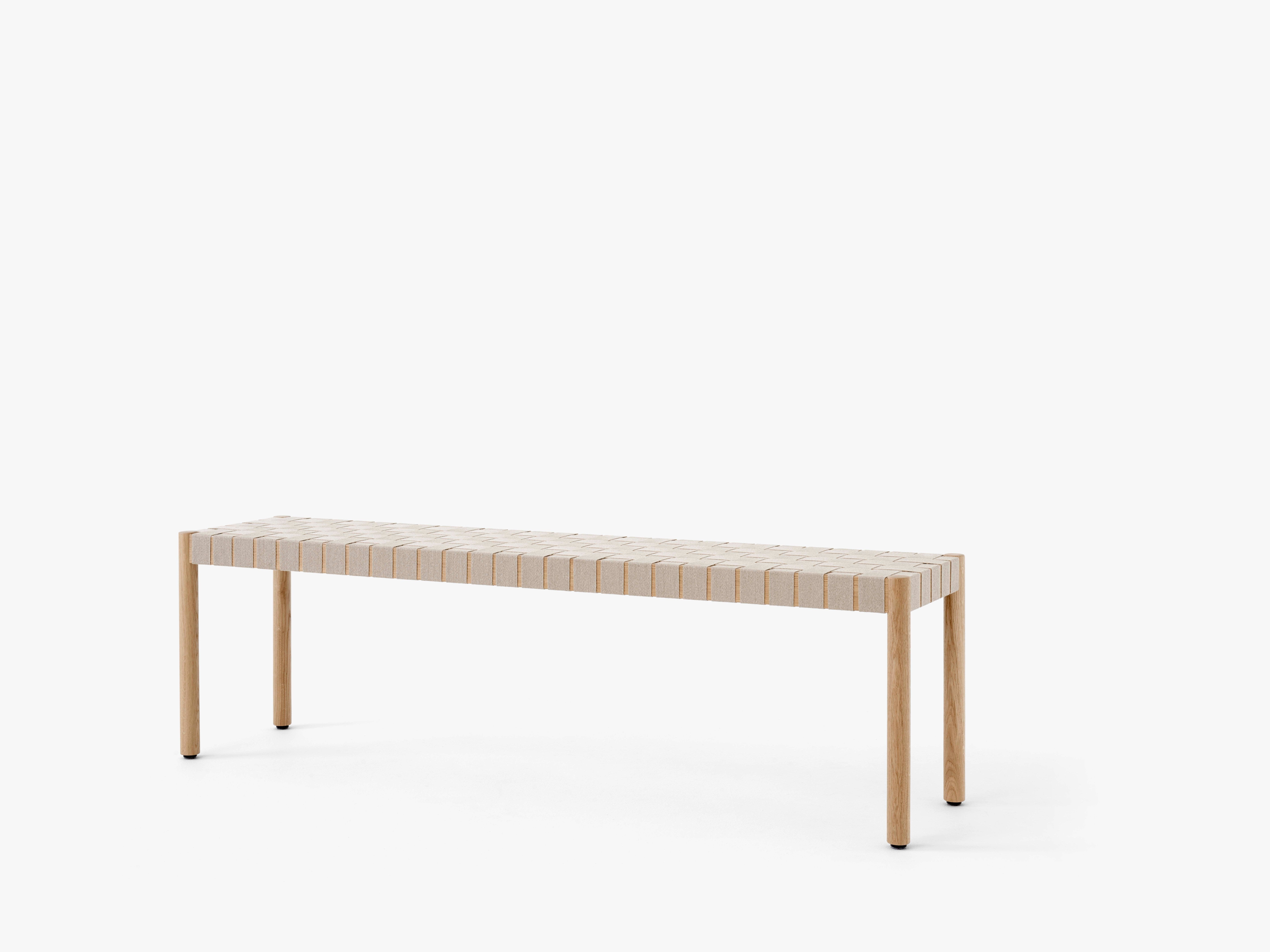 Bank BETTY mit beigem gewebtem Sitz und lackierter Eiche