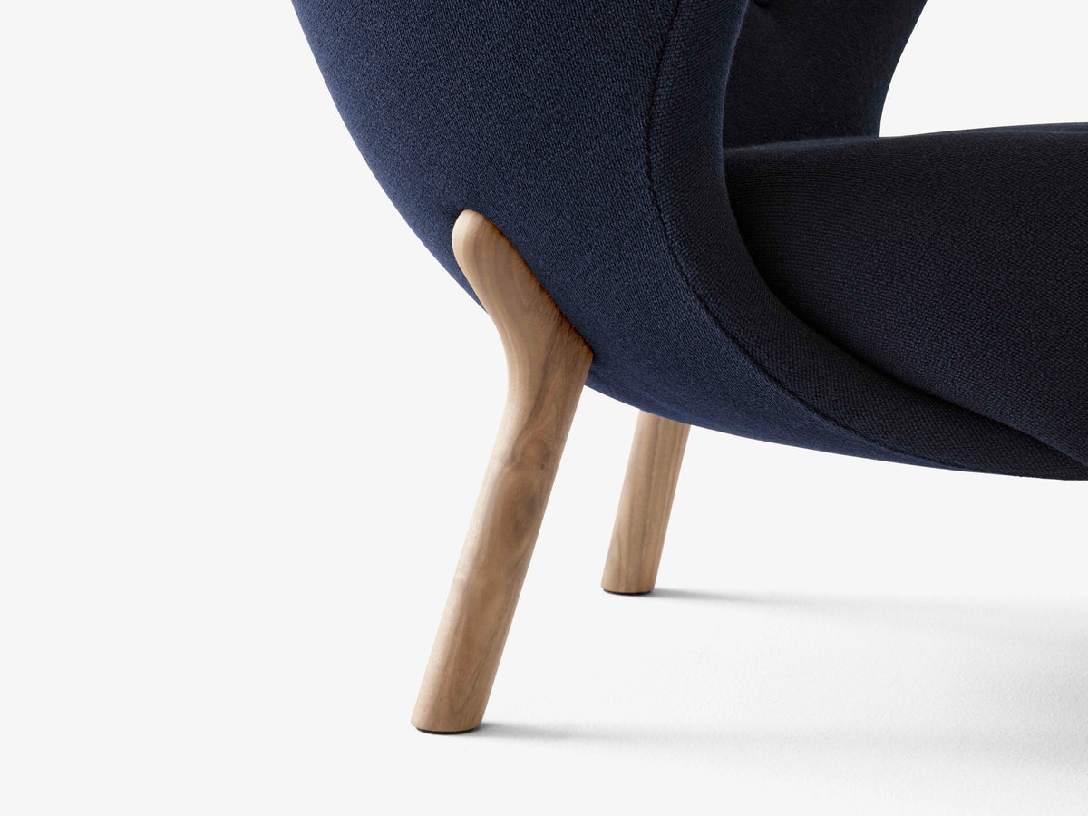 Sessel LITTLE PETRA VB1 gepolstert mit Eichen-Gestell