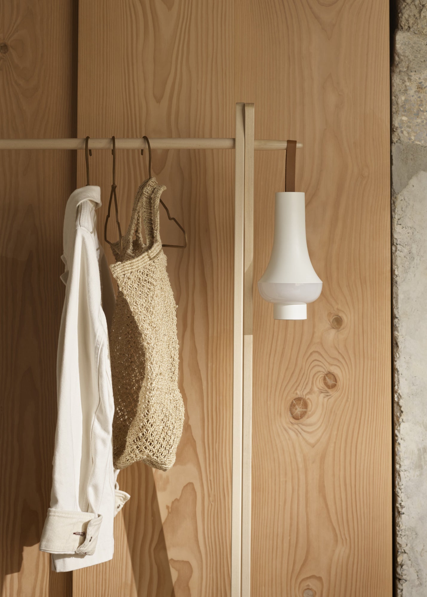 Portable lamp TOMOSHI white