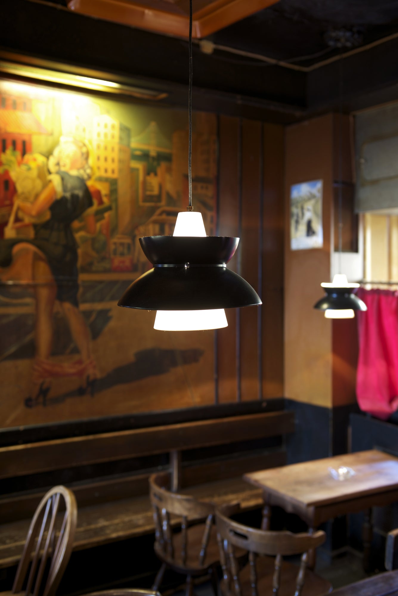 Pendelleuchte DOO-WOP weiß mit dunkelgrauem Finish