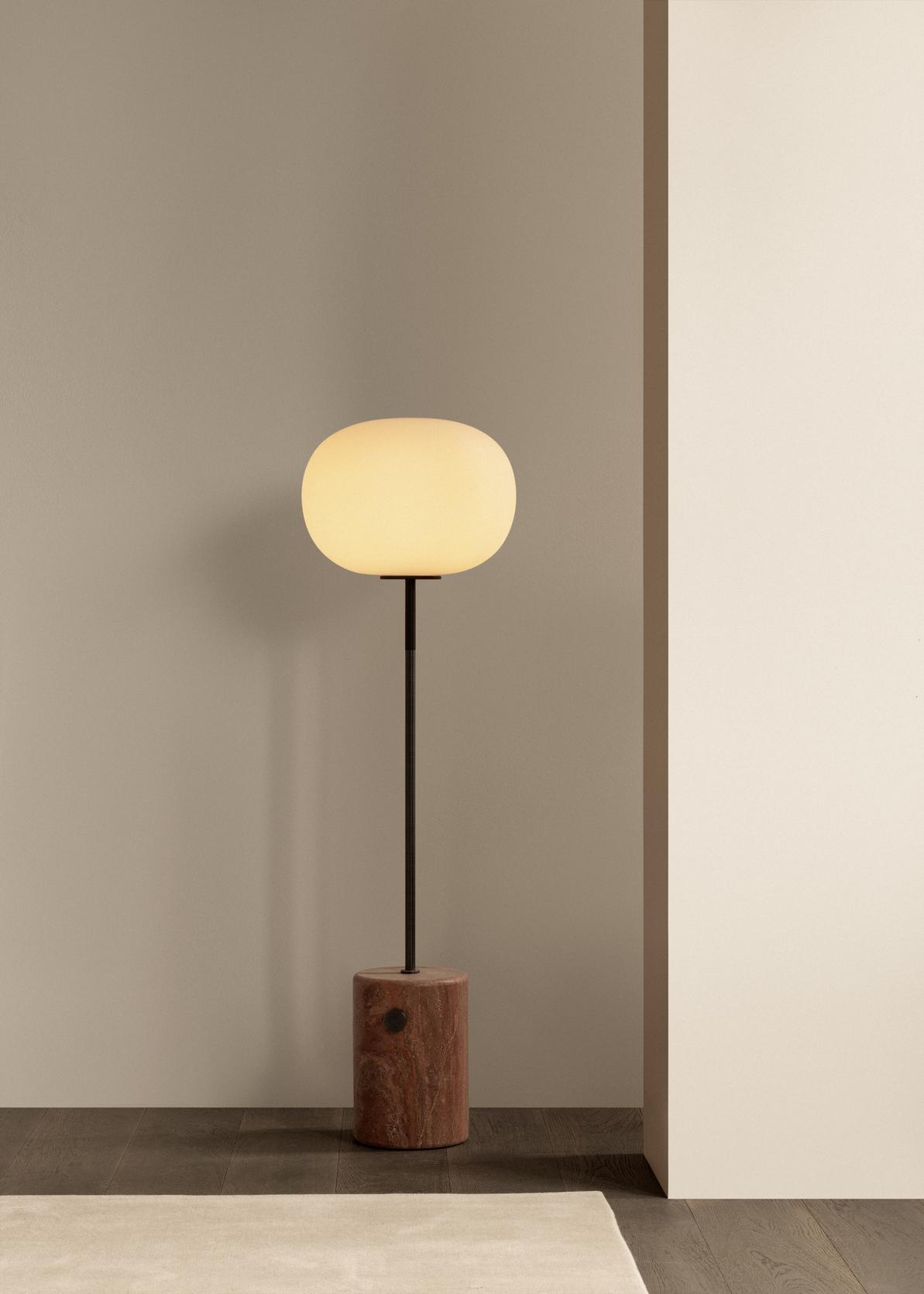 Stehlampe JWDA roter Travertin