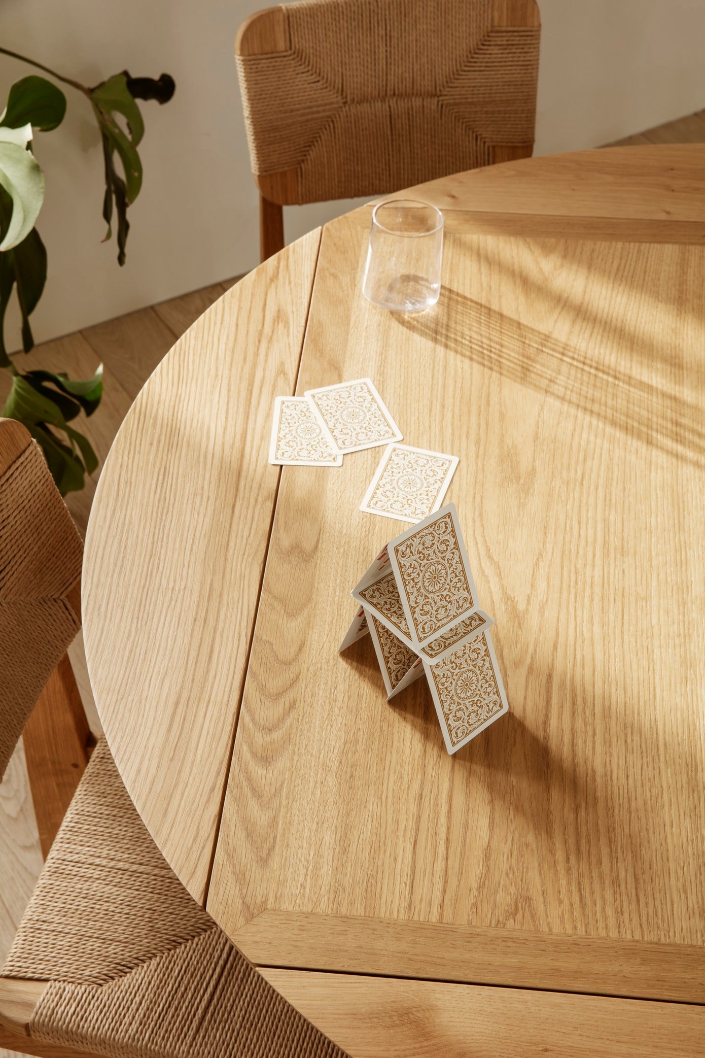 Ausziehbarer Tisch B-TABLE Nussbaumholz