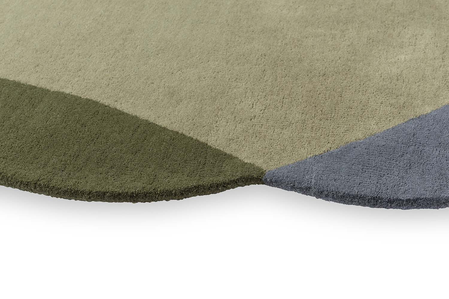 Grüne Hof Teppichelement mit Blau