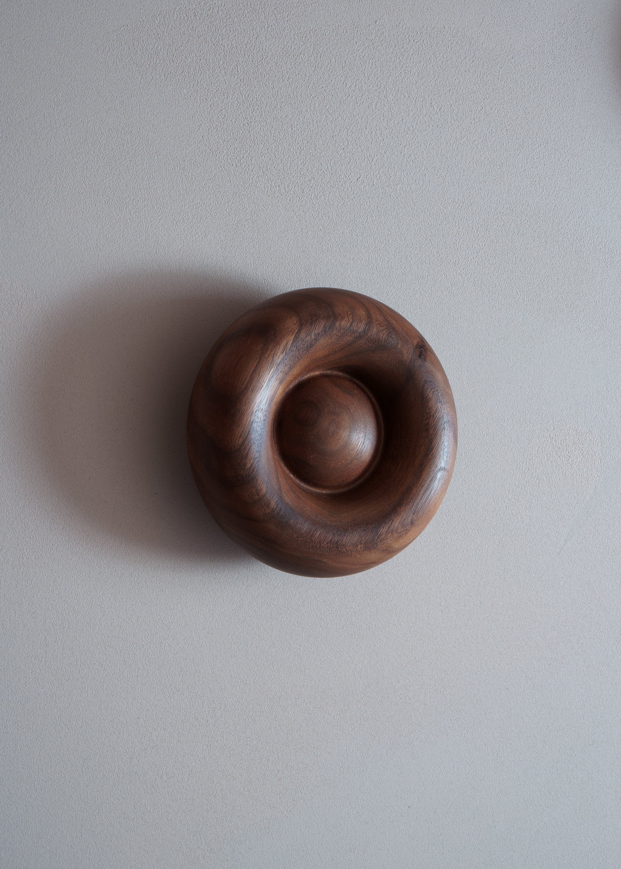 Wandgarderobe BLOP Nussbaumholz