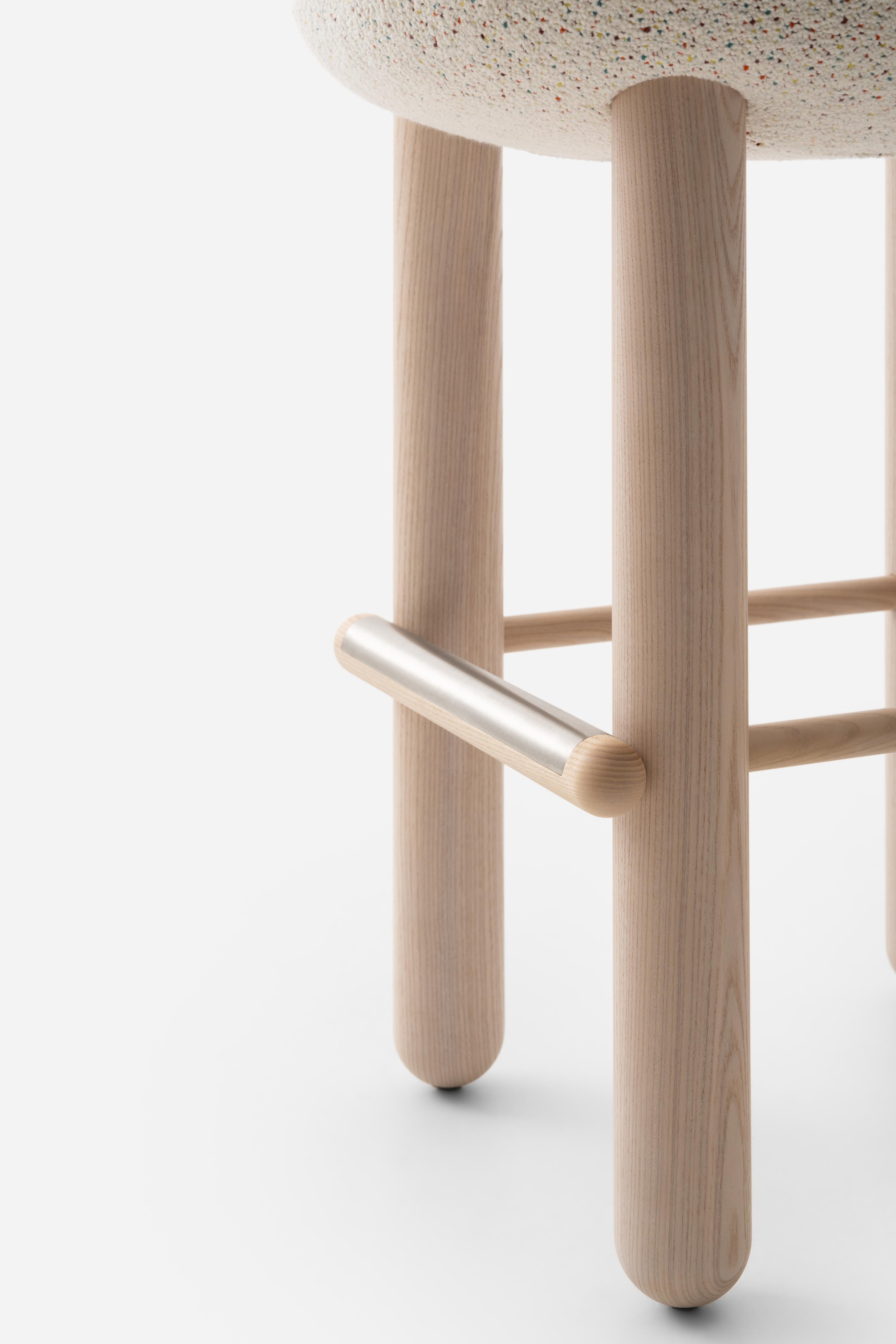 Barhocker FLOCK CS2 gepolstert mit Holzgestell