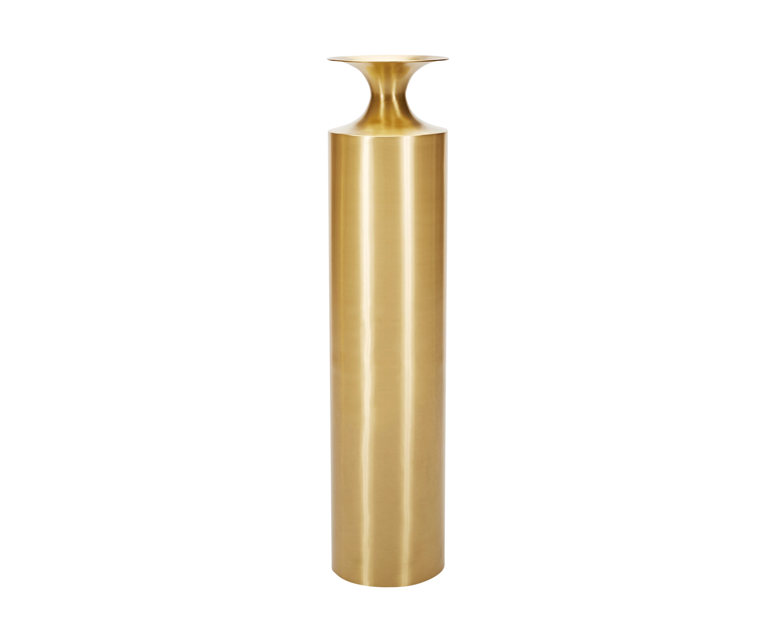 Messingvase schlagen