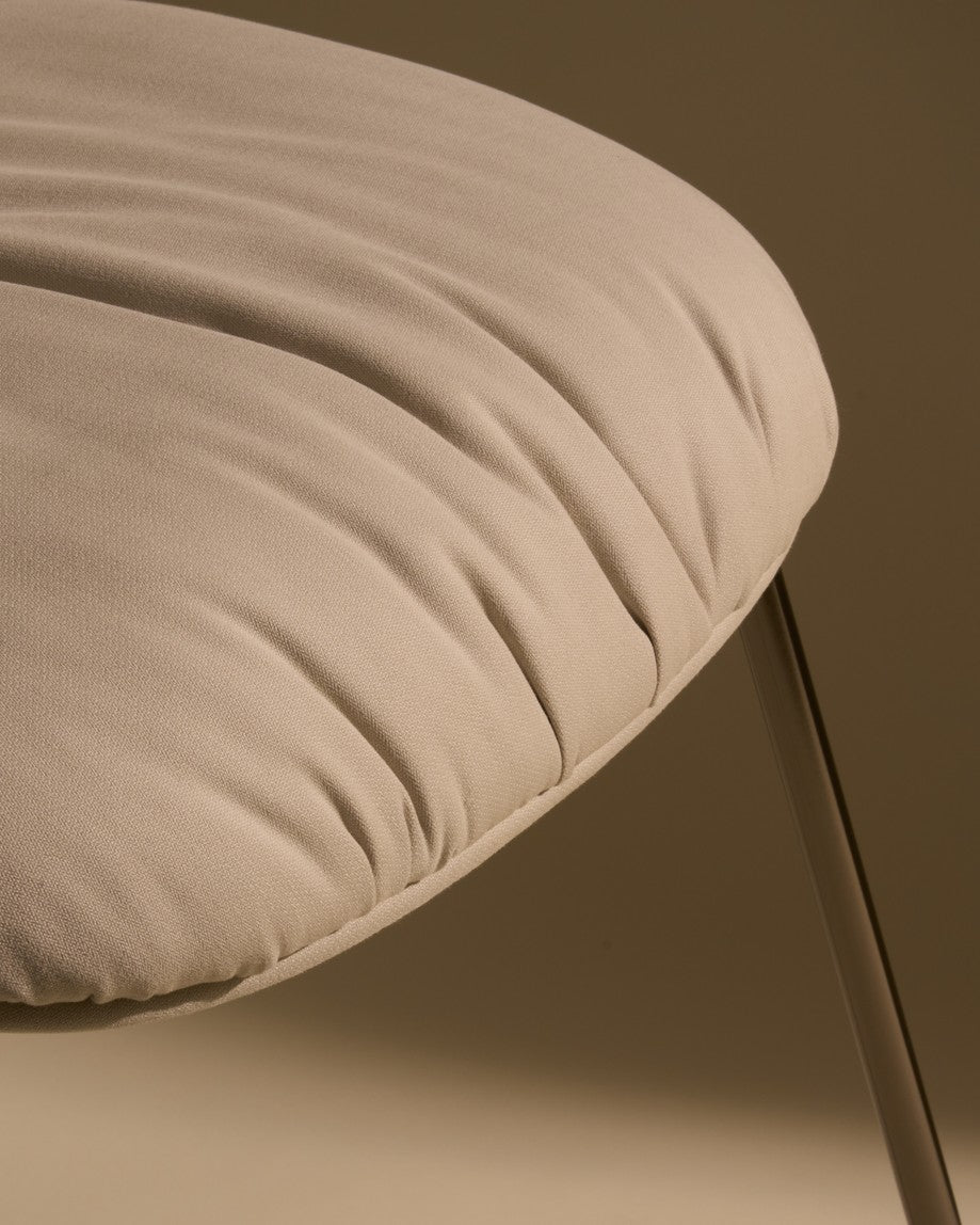 Barhocker BEETLE SOFT gepolstert mit schwarzem verchromtem Fußteil