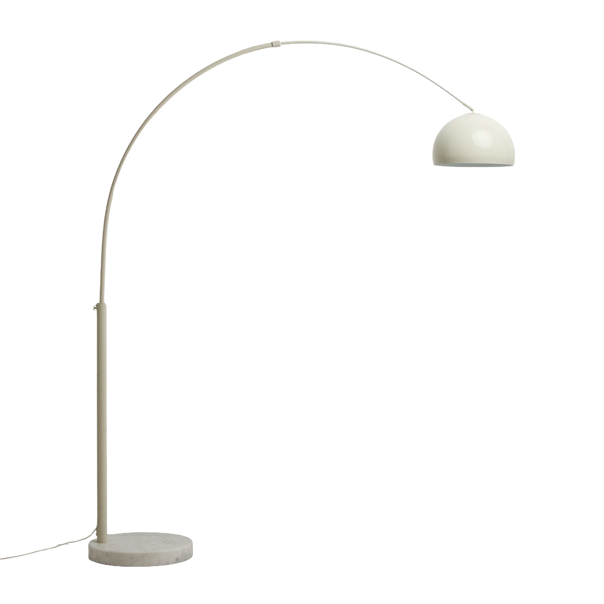 Bogen-Stehlampe MADALI in Weiß mit weißem Marmorsockel