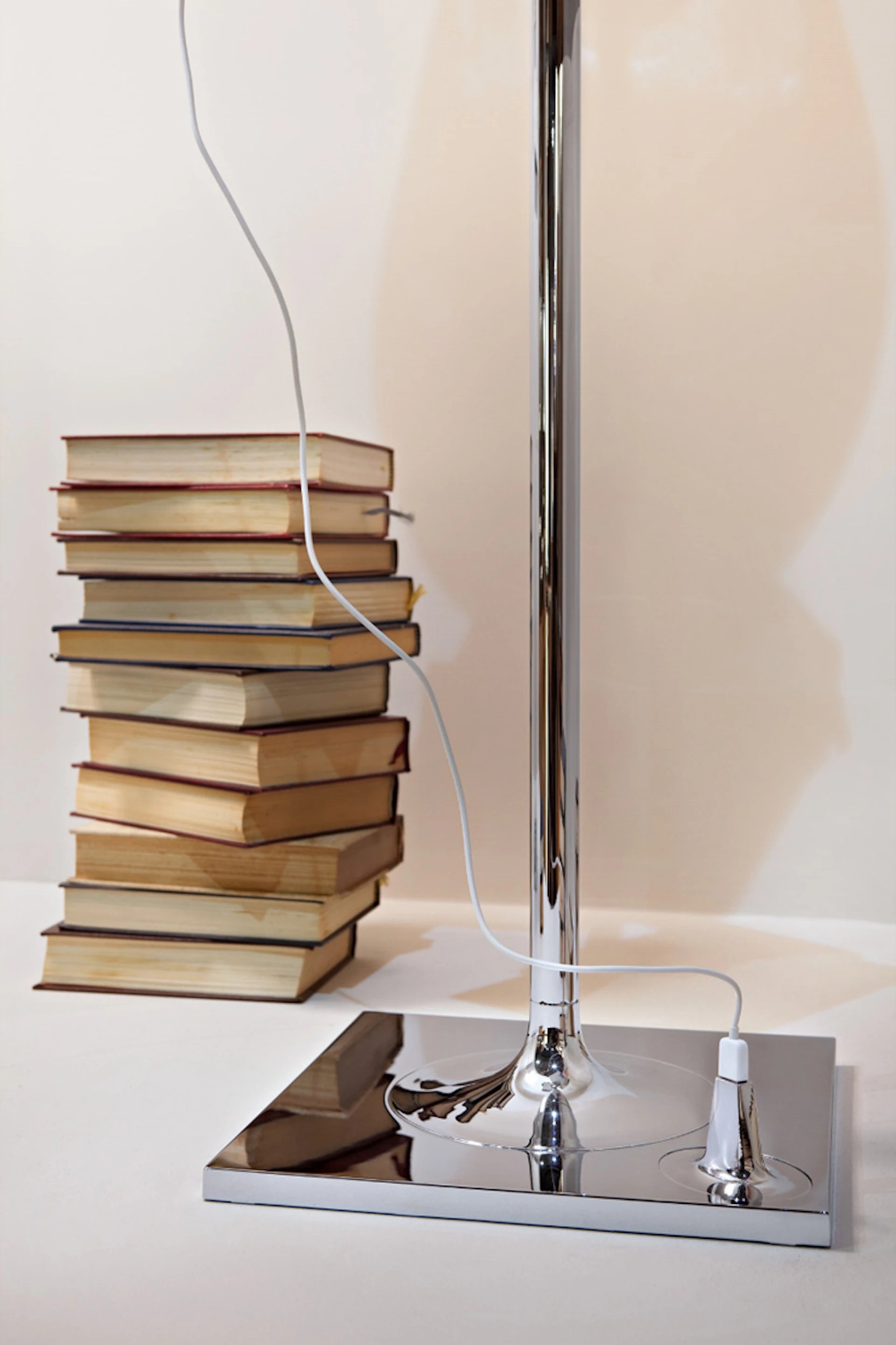 Floor lamp BIBLIOTHEQUE NATIONALE silver with transparent shade