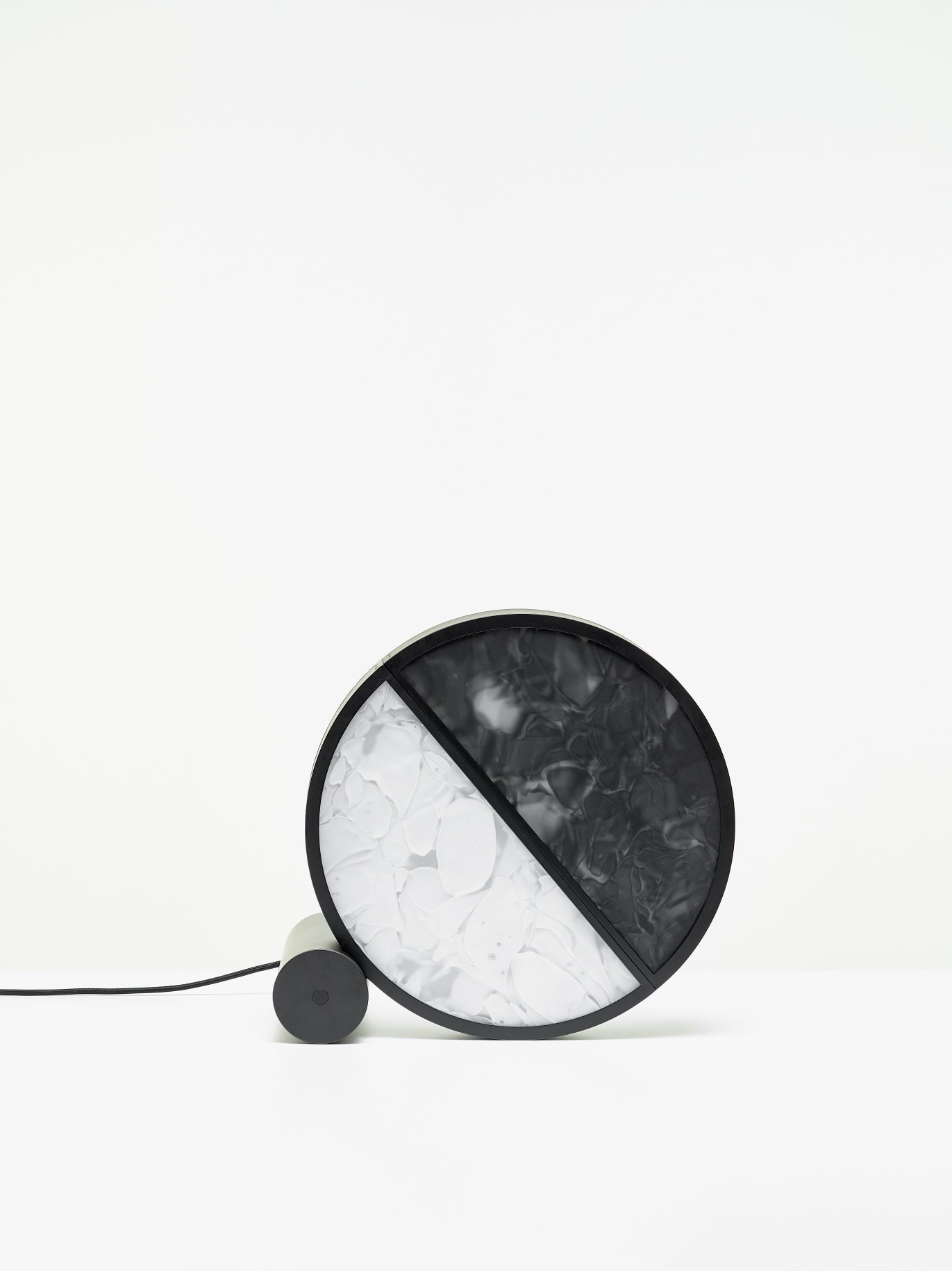 Geometric table lamp BokisGlass shiny glass