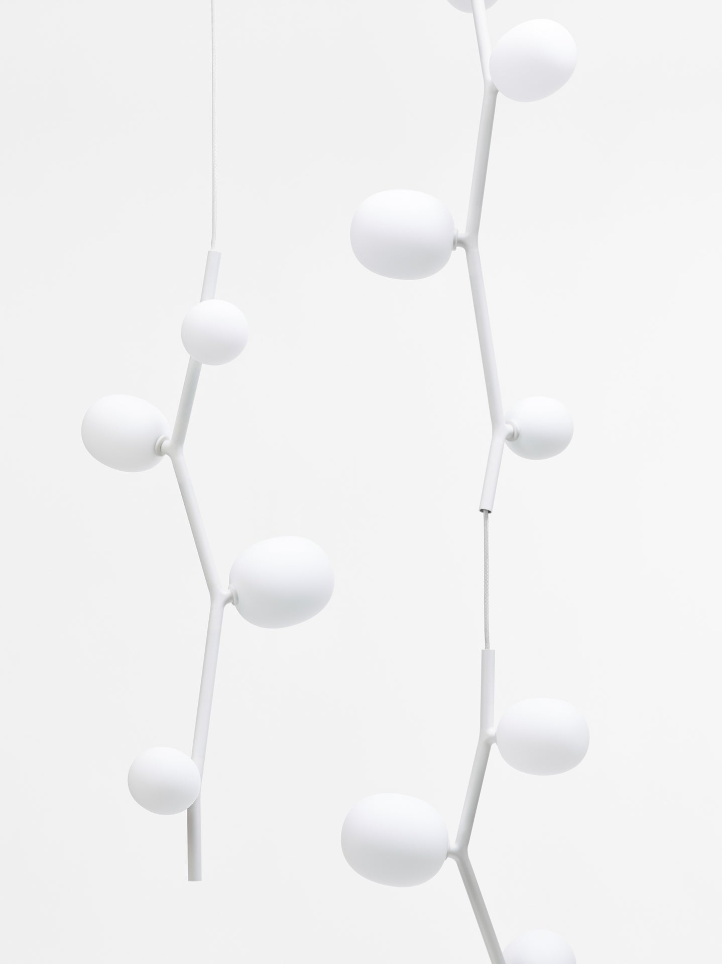 Ivy hanging lamp - vertical matt glass