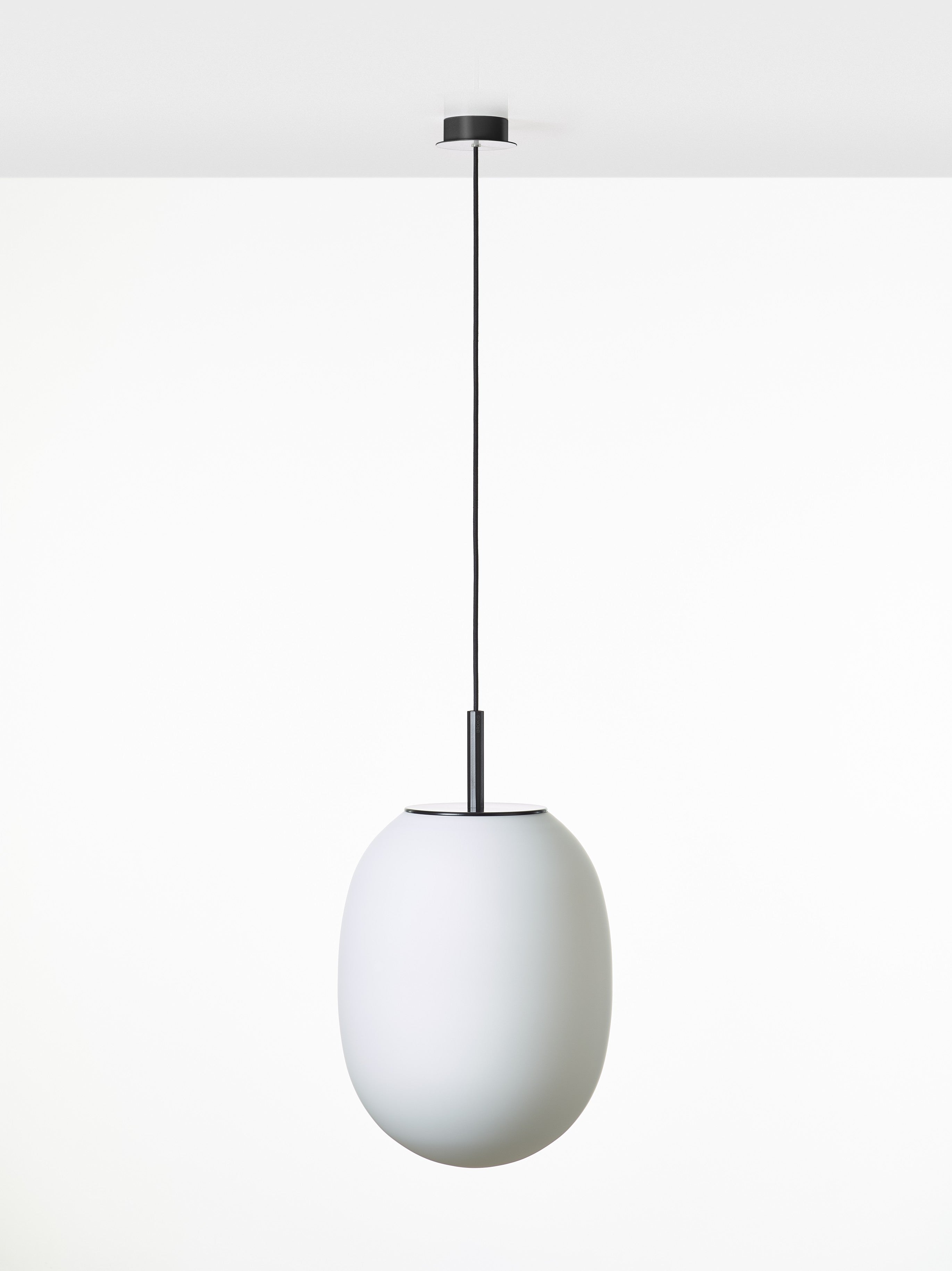 Hängende Lampe ovales mattes Glas