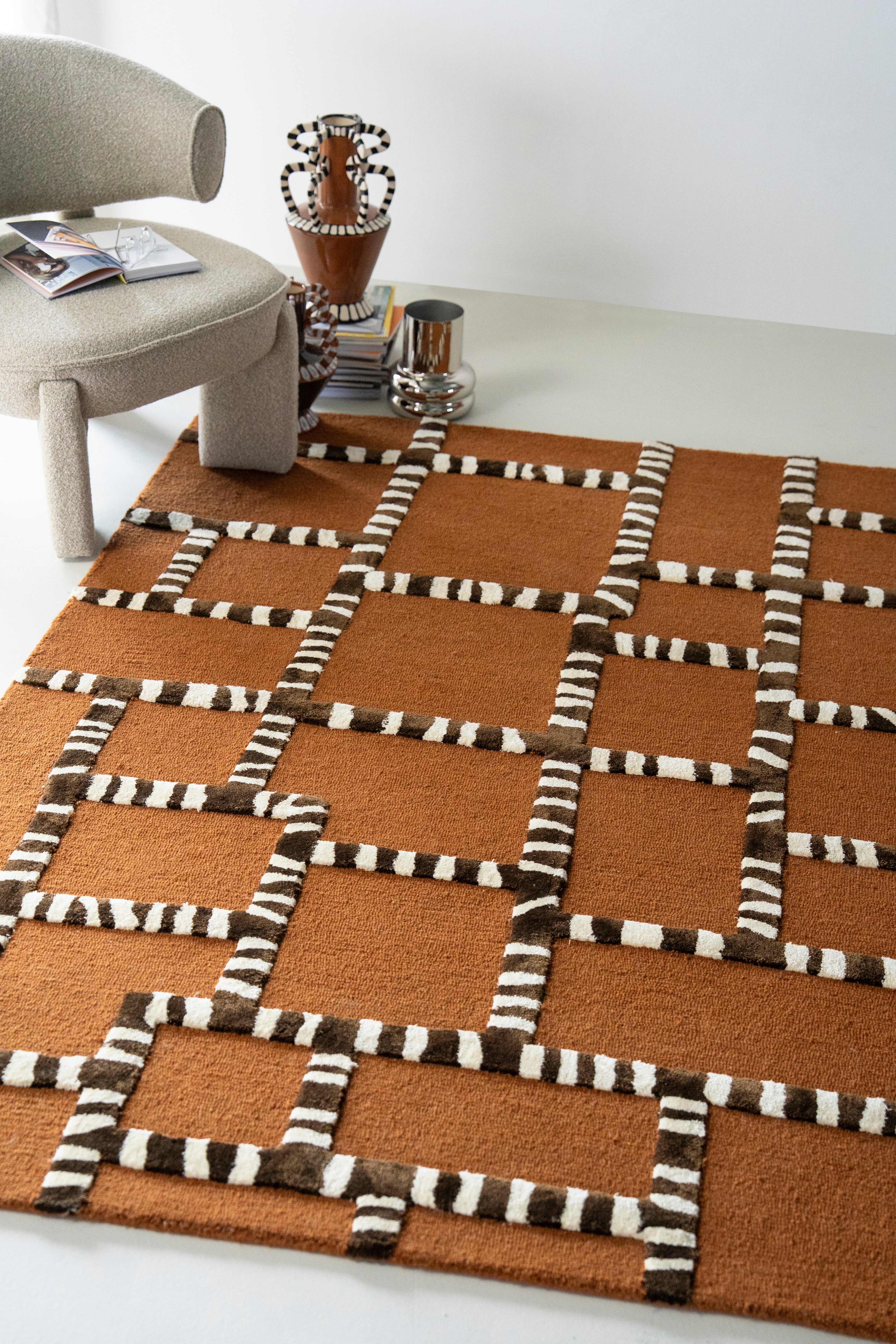 Dywan STRIPESCAPE karmelowy ze wzorem
