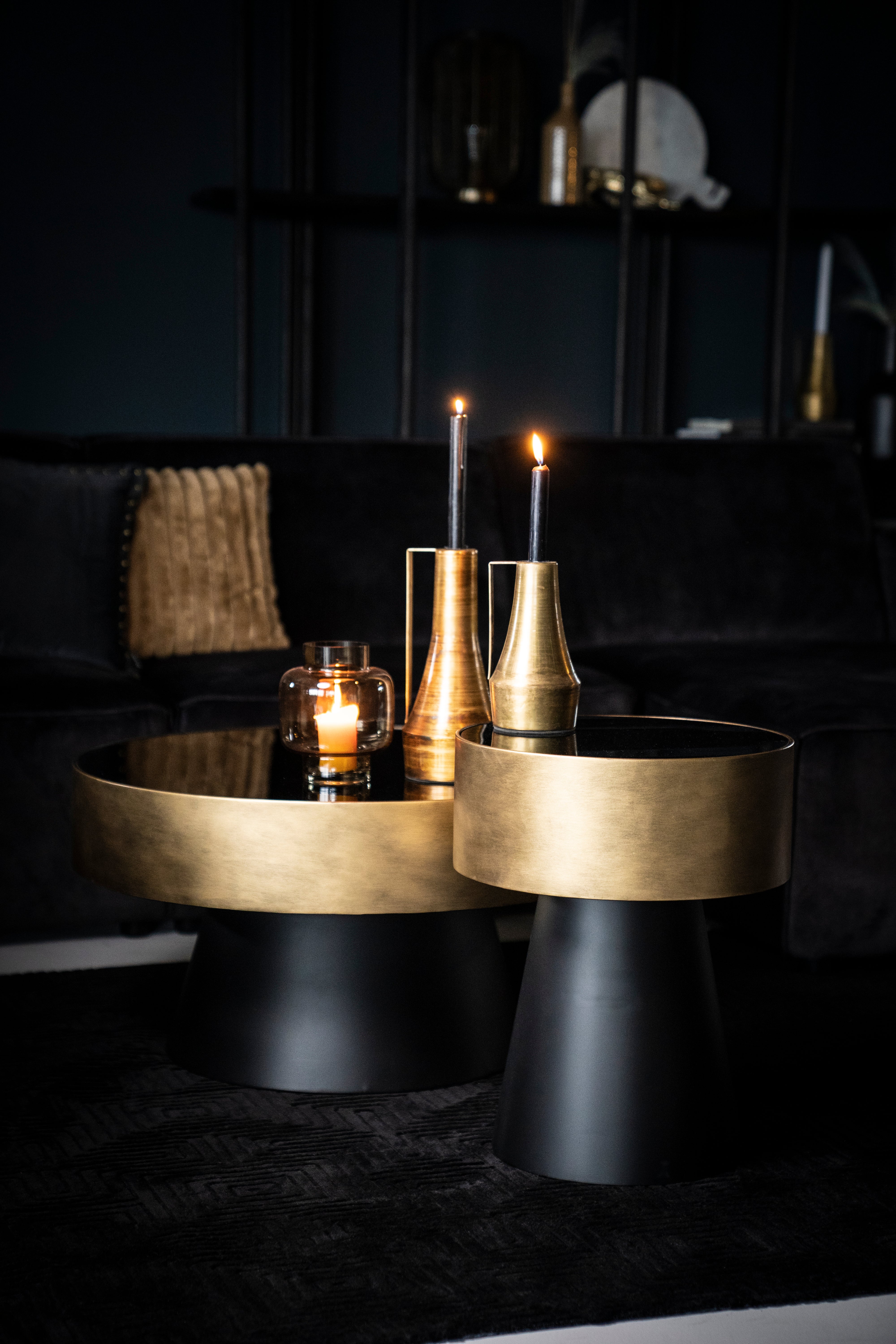 Kaffeetisch BUNGA gold mit schwarzem Gestell