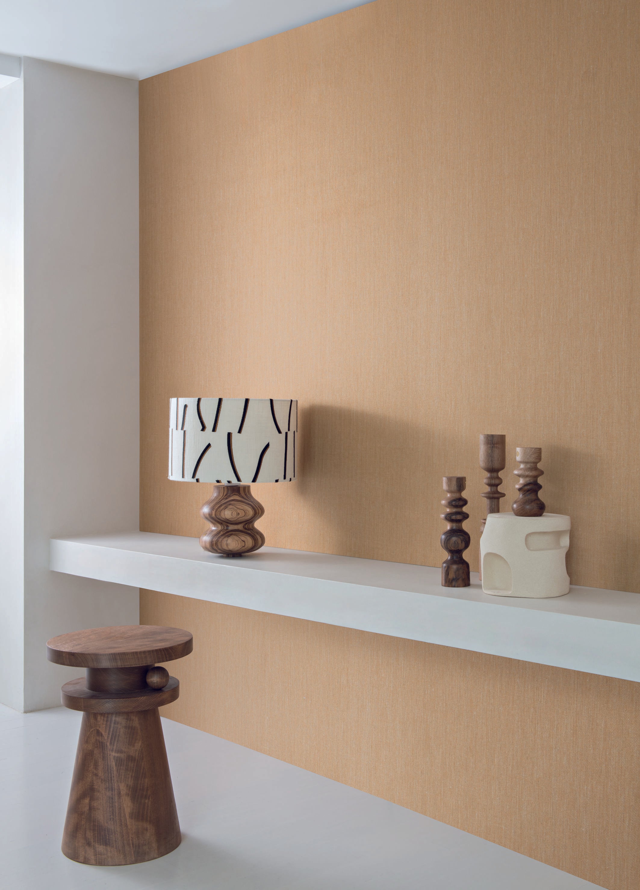 Textilstruktur-Tapete imitiert Fischgrät VELIN - BLANC PÉTALE warmweiß