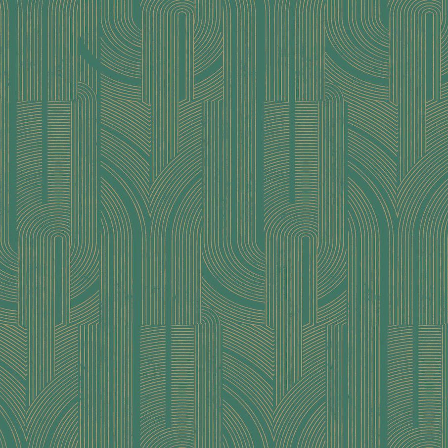 Metallic wallpaper with a geometric striped pattern PORTE DORÉE - ÉMERAUDE/DORÉ emerald green with gold