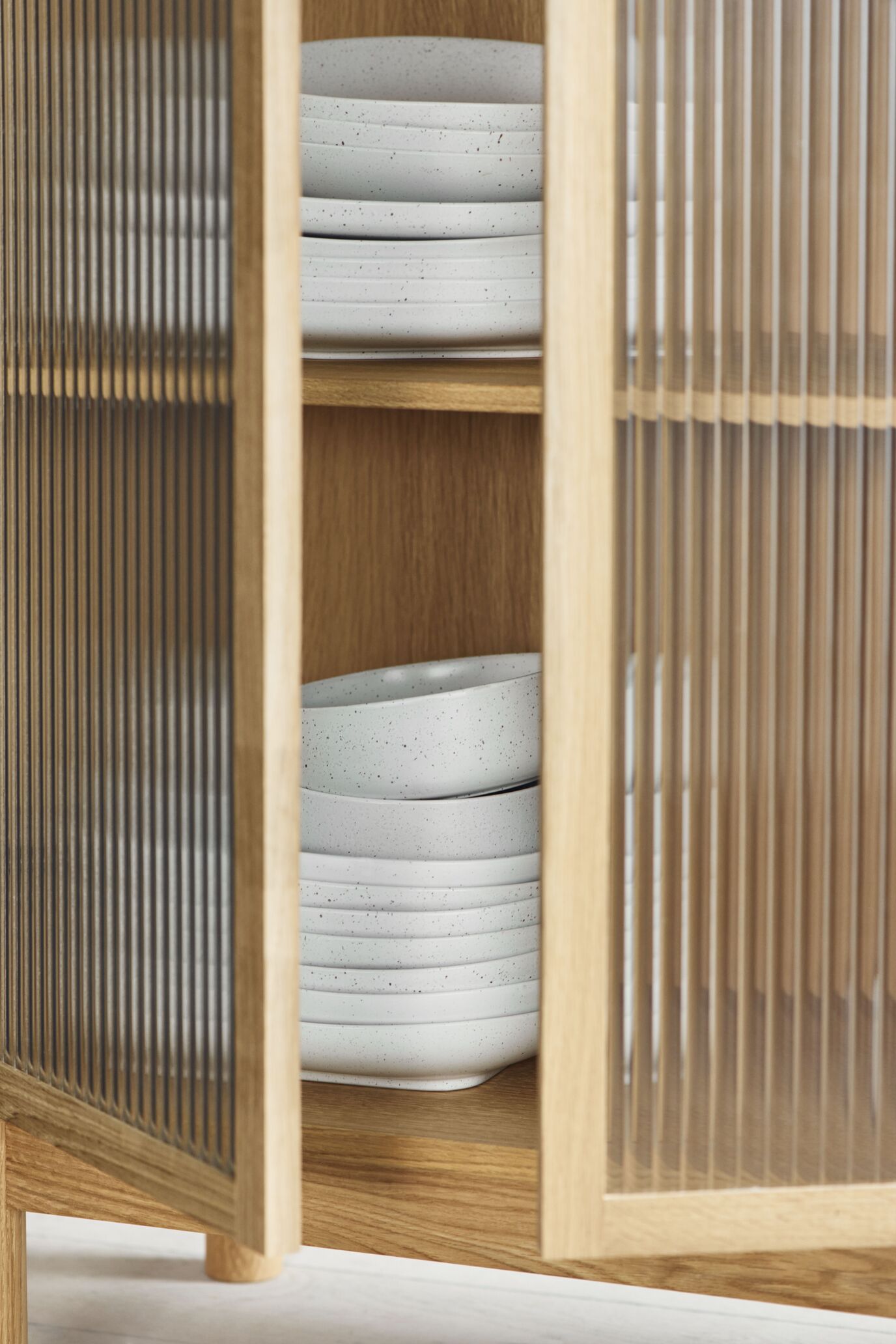Gehäuseschrank - Einzel -Eichenfurniermodul