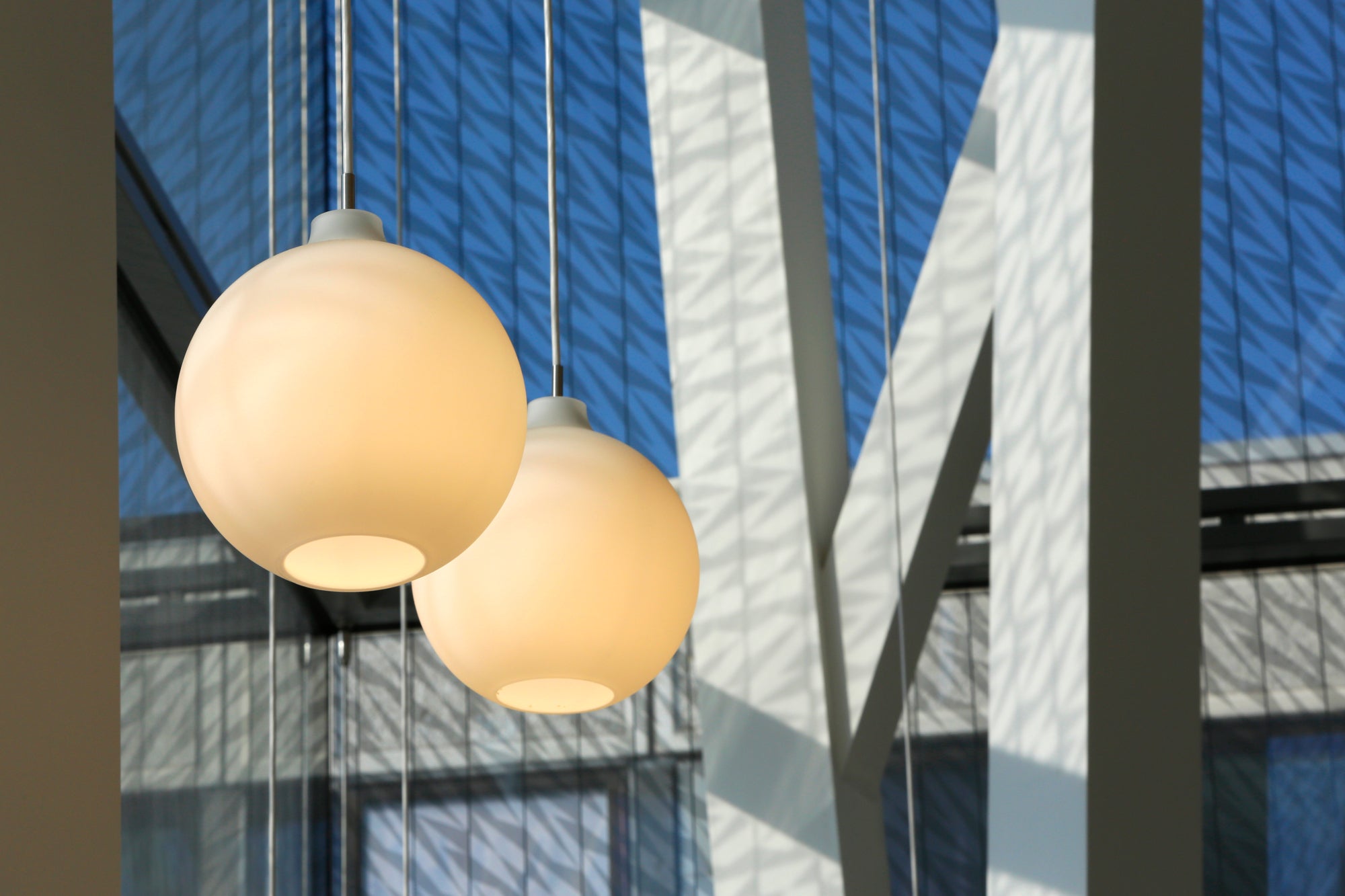 Pendelleuchte WOHLERT weißes Glas