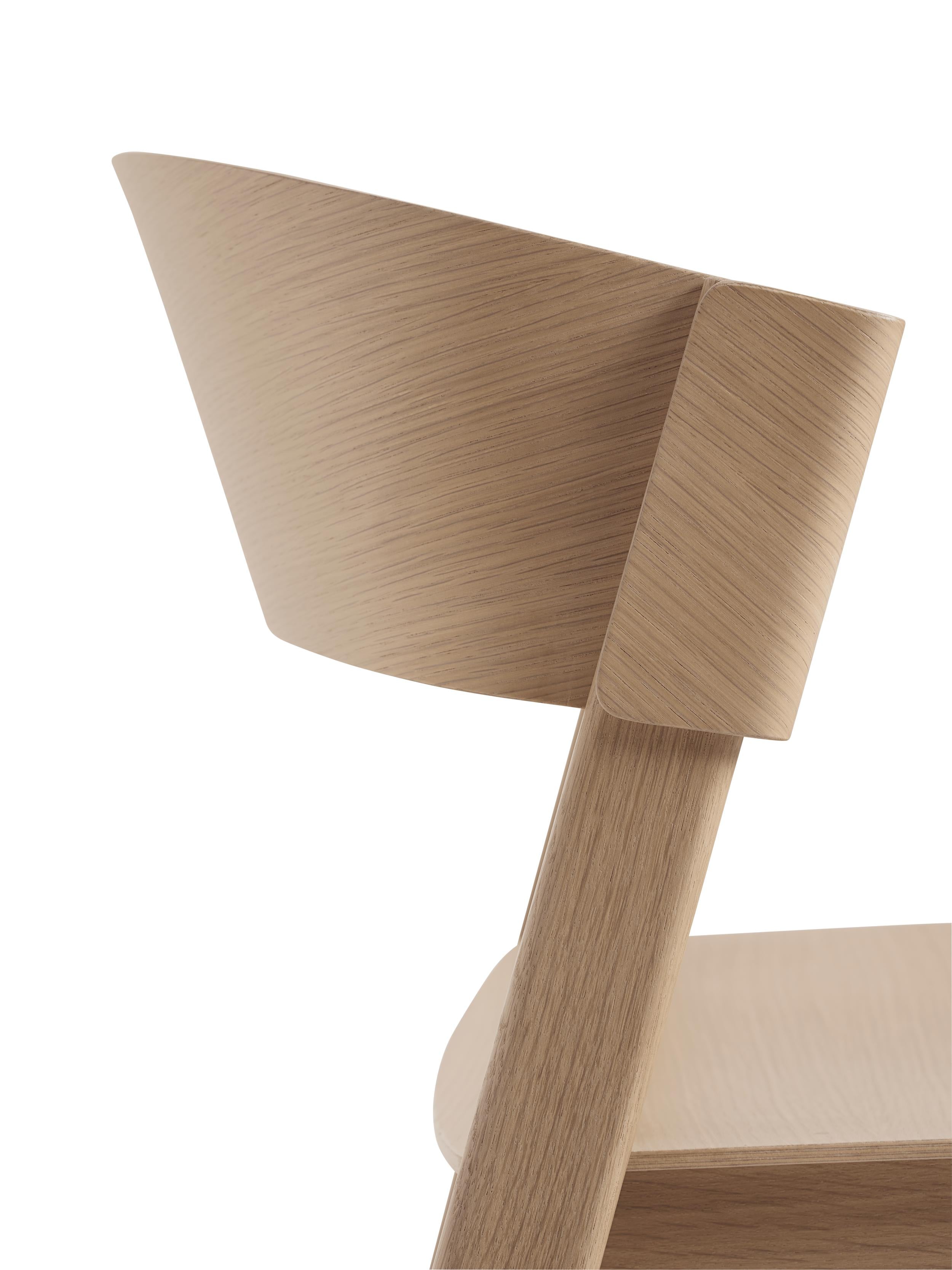 COVER Chair Oak Veneer