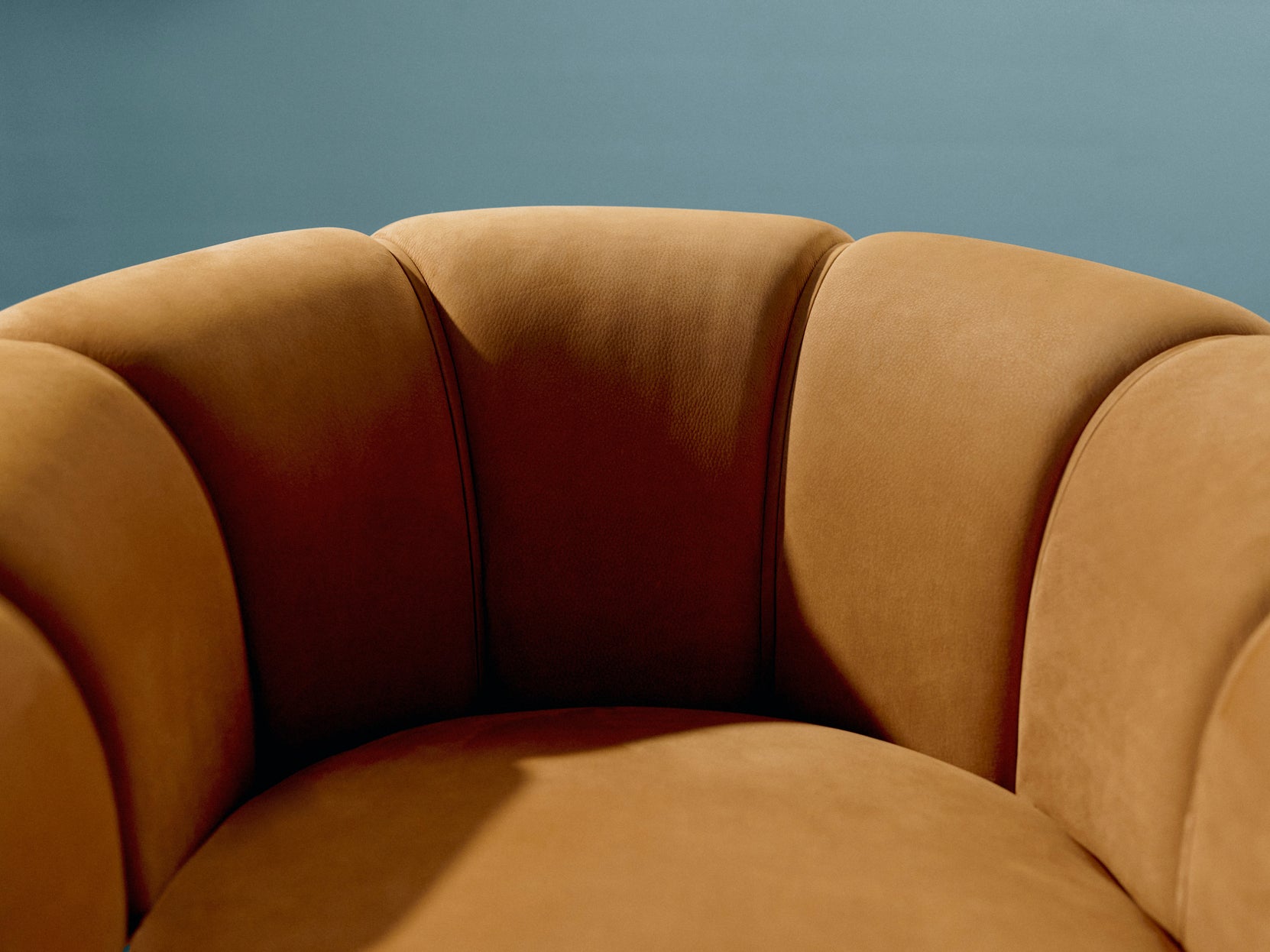 CROISSANT upholstered armchair with an oak base