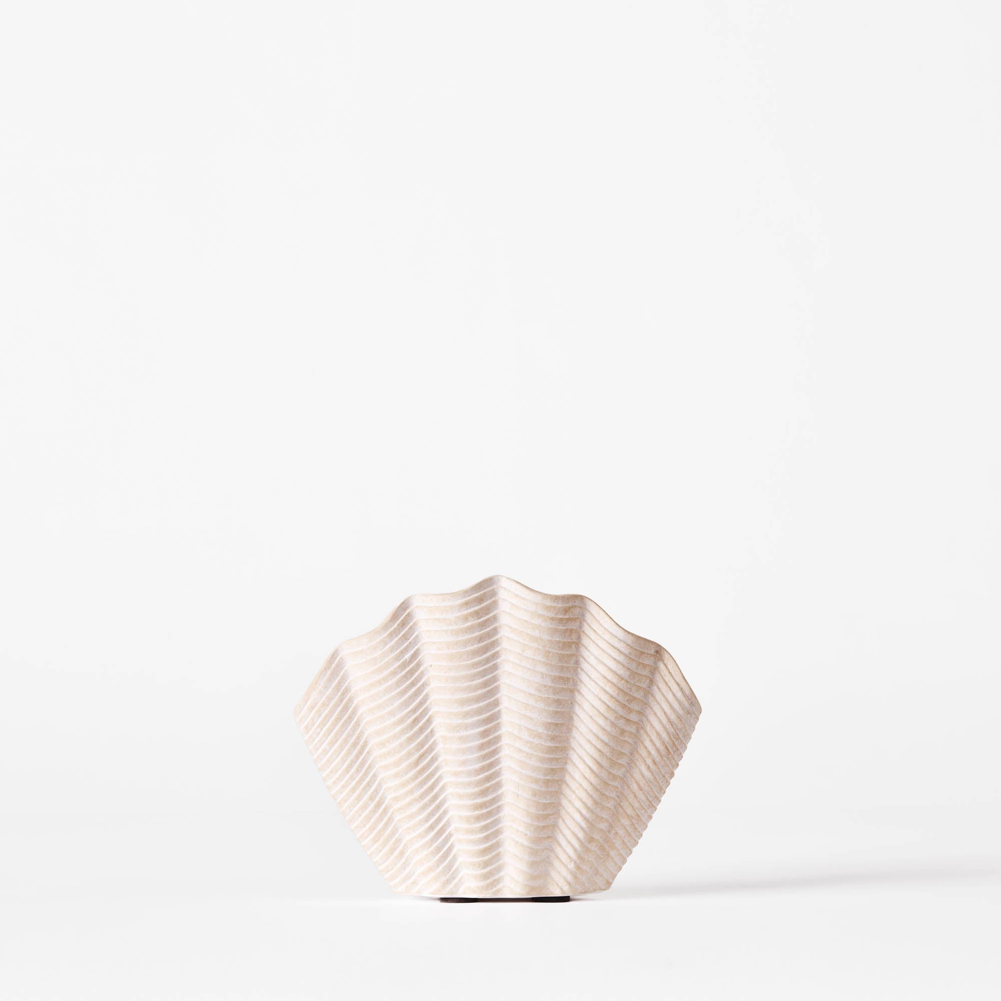 CONCHA vase white ceramic
