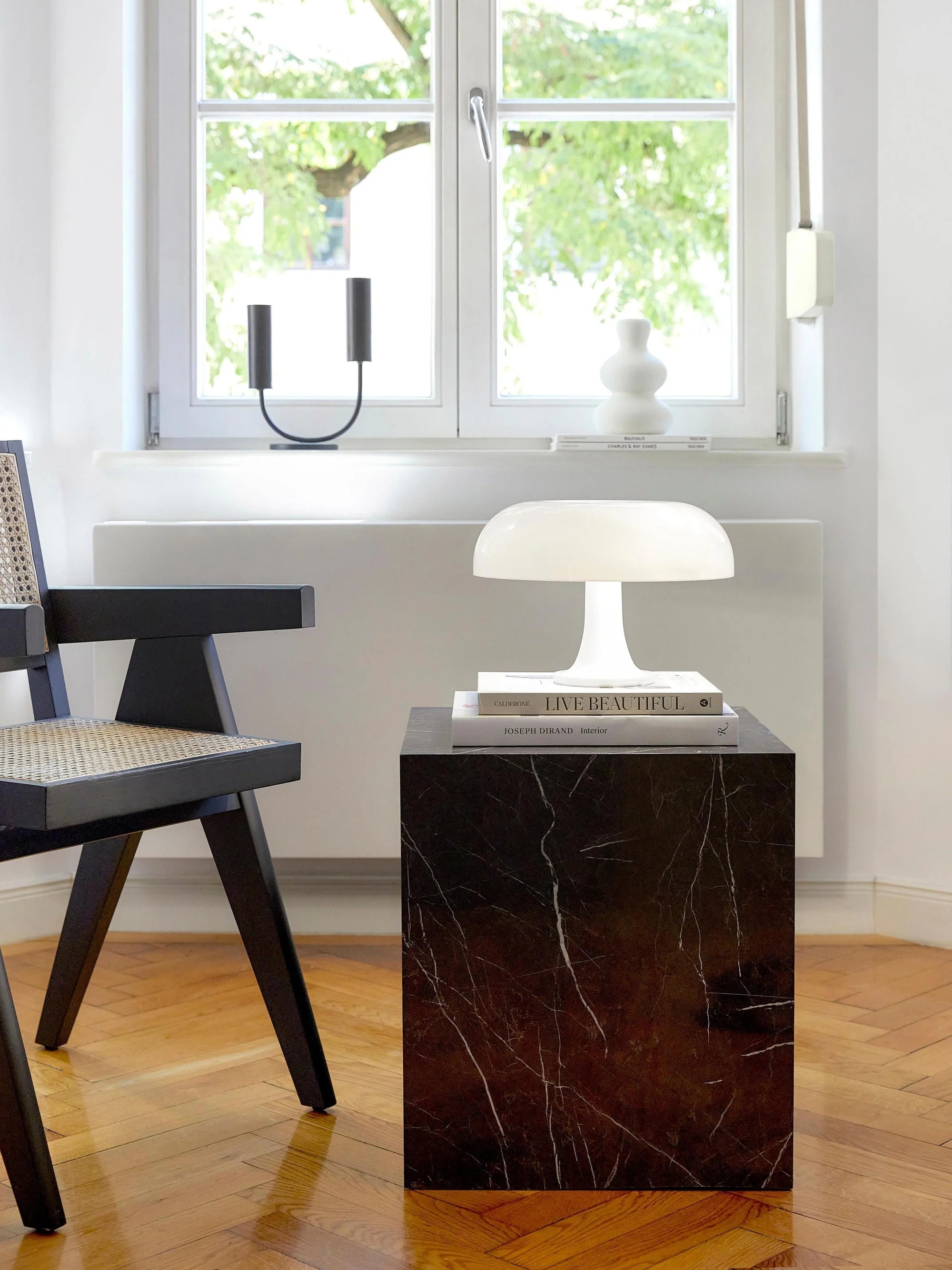 NESSINO white table lamp