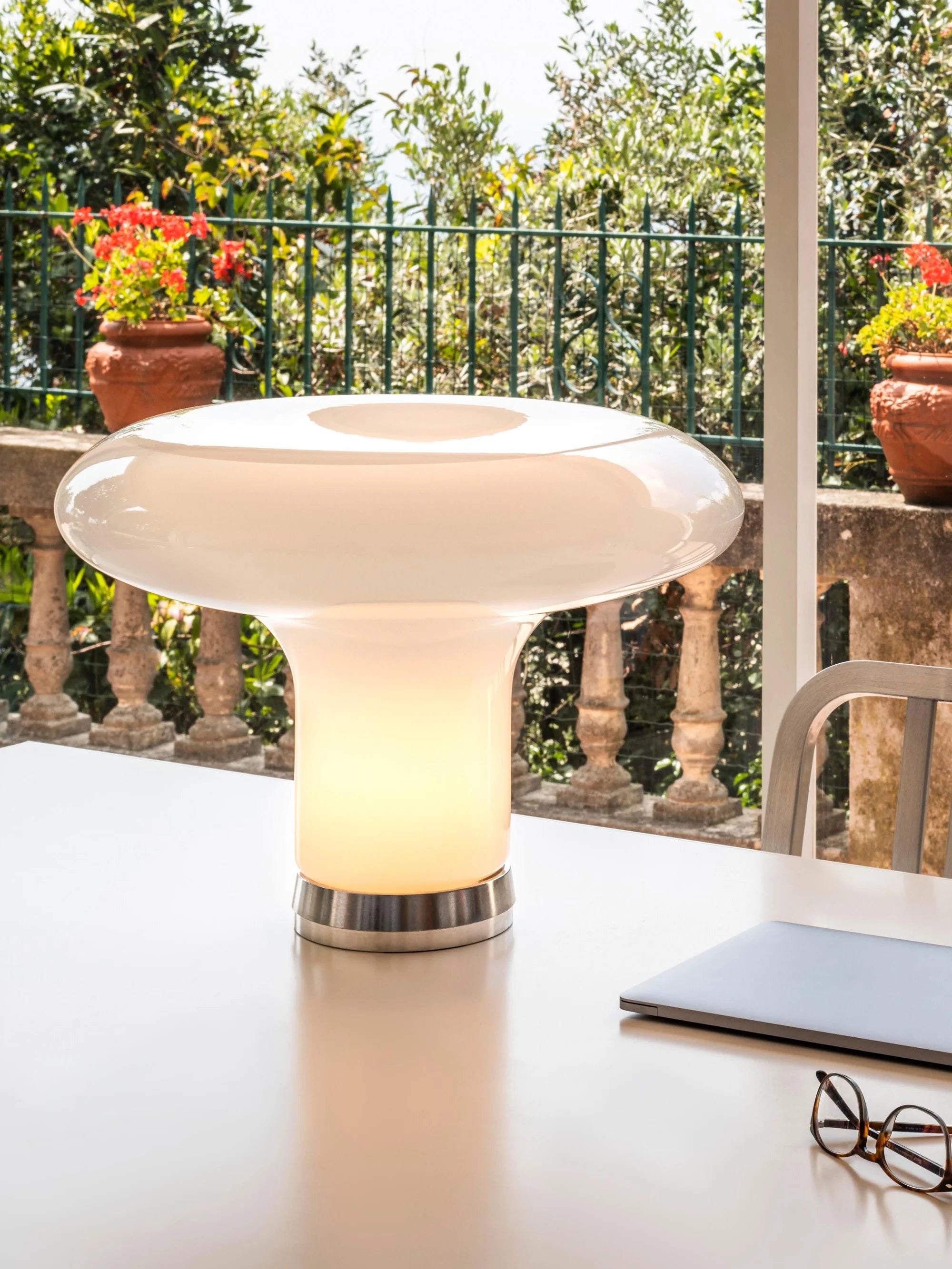 Tischlampe LESBO aus mundgeblasenem Glas