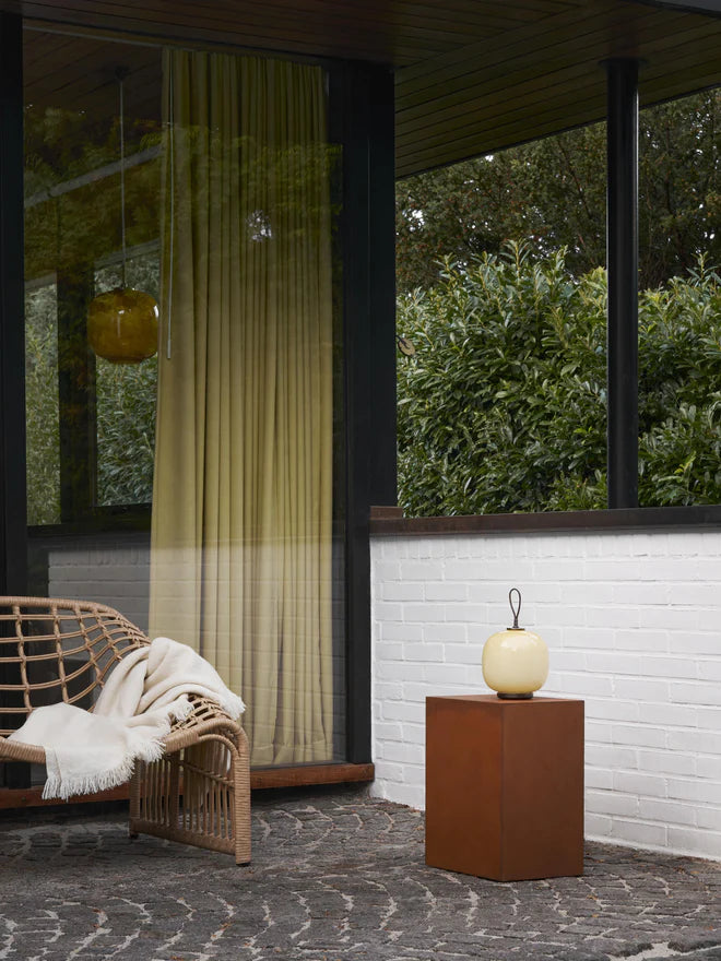 Portable lamp VL 45 pale yellow with black base