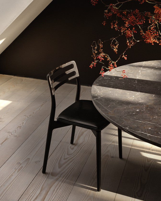 CABIN Chair Black Leather with Dark Oak Base