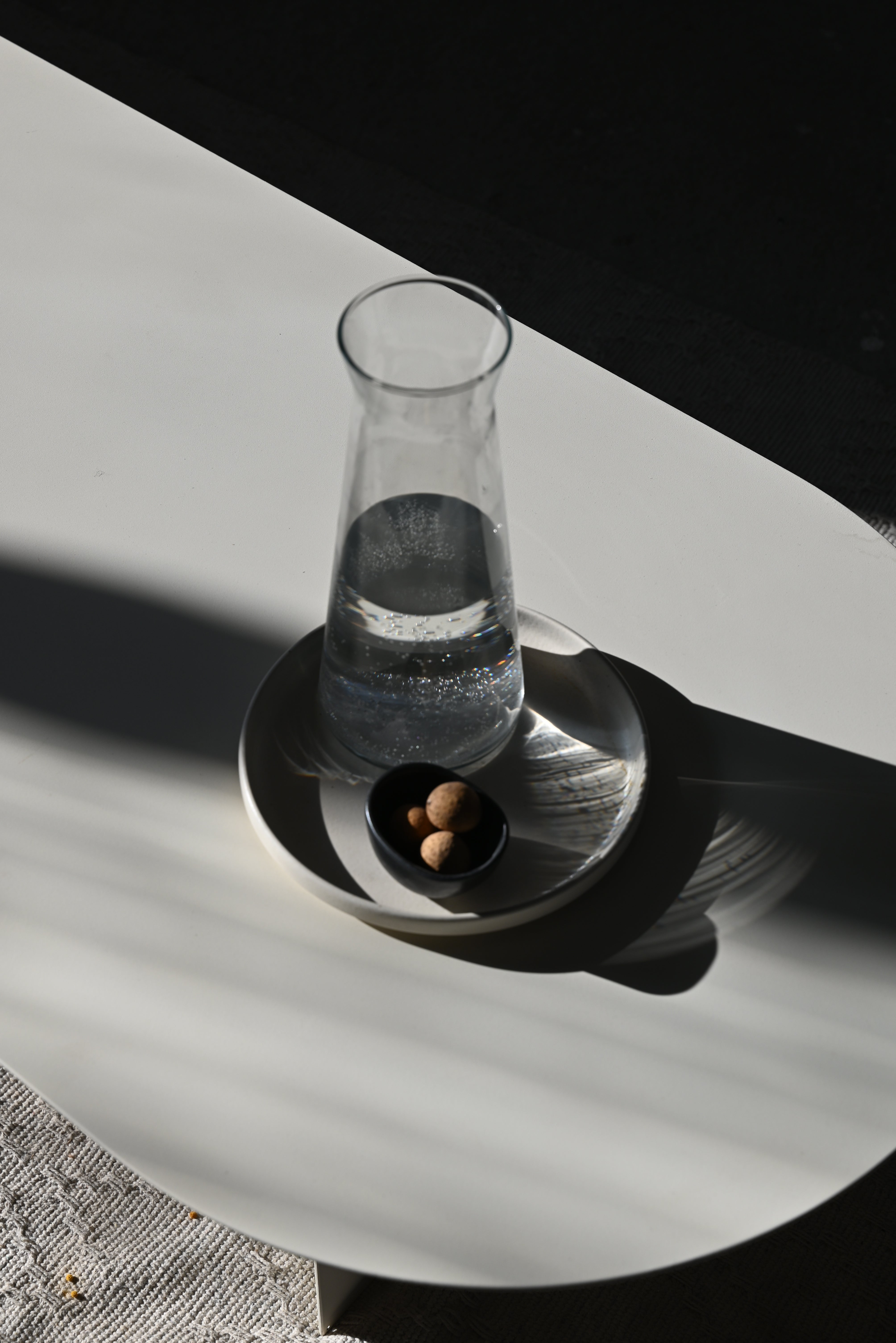 Kaffeetisch FUKU LONG aus Stahl und Holz