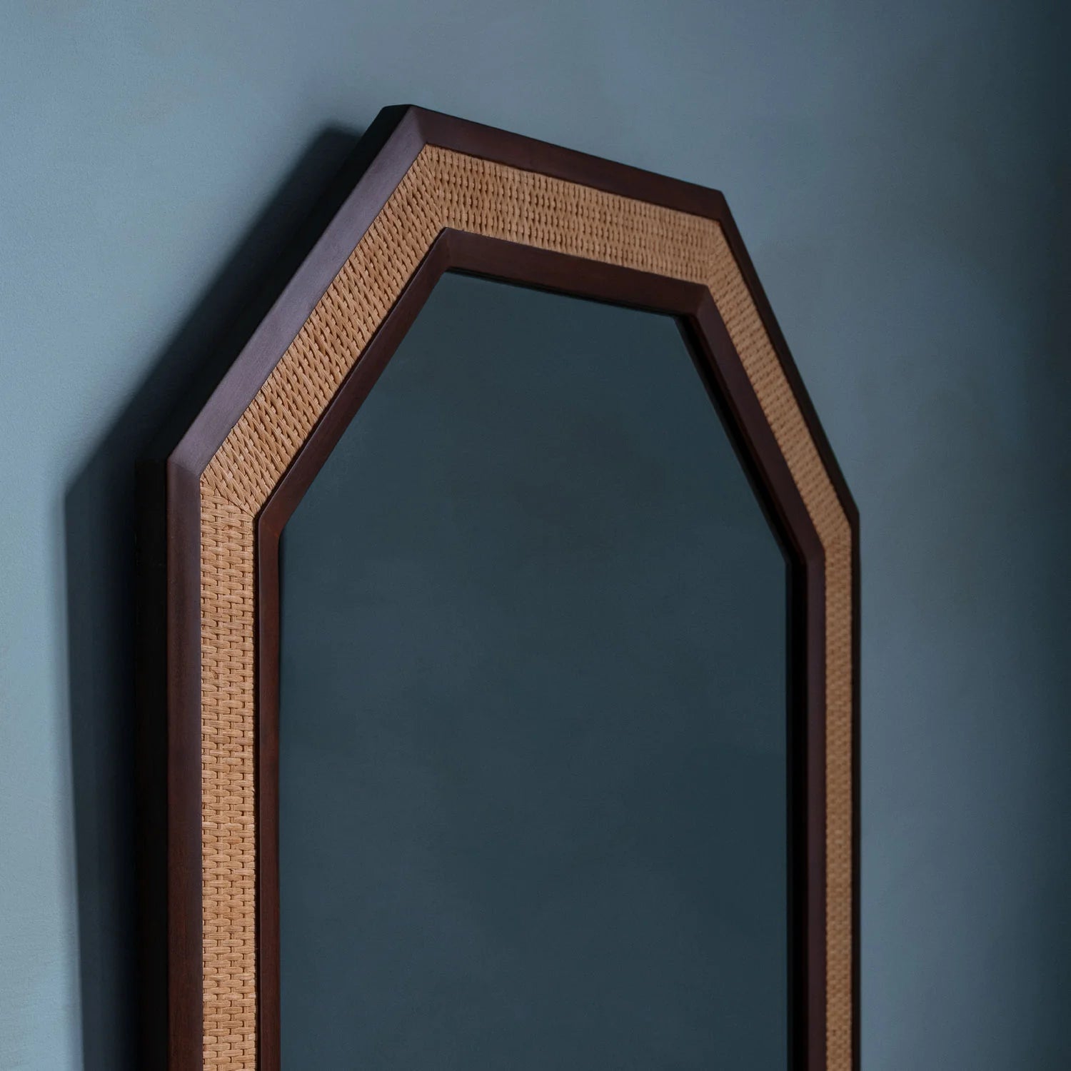 Lustro RATTAN Mahagoni und Rattan