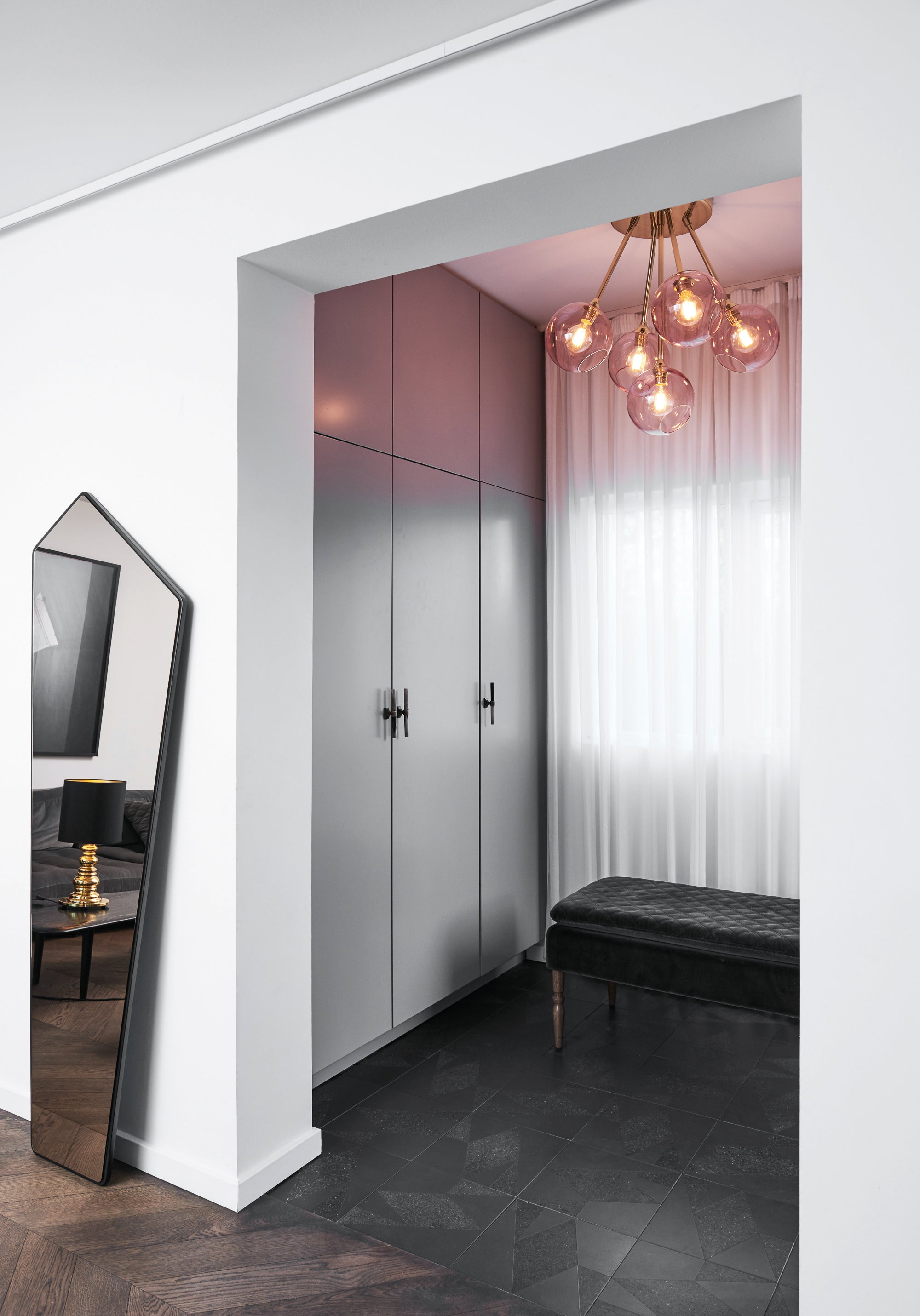 Pendelleuchte BALLROOM MOLECULE blau mit goldener Veredelung