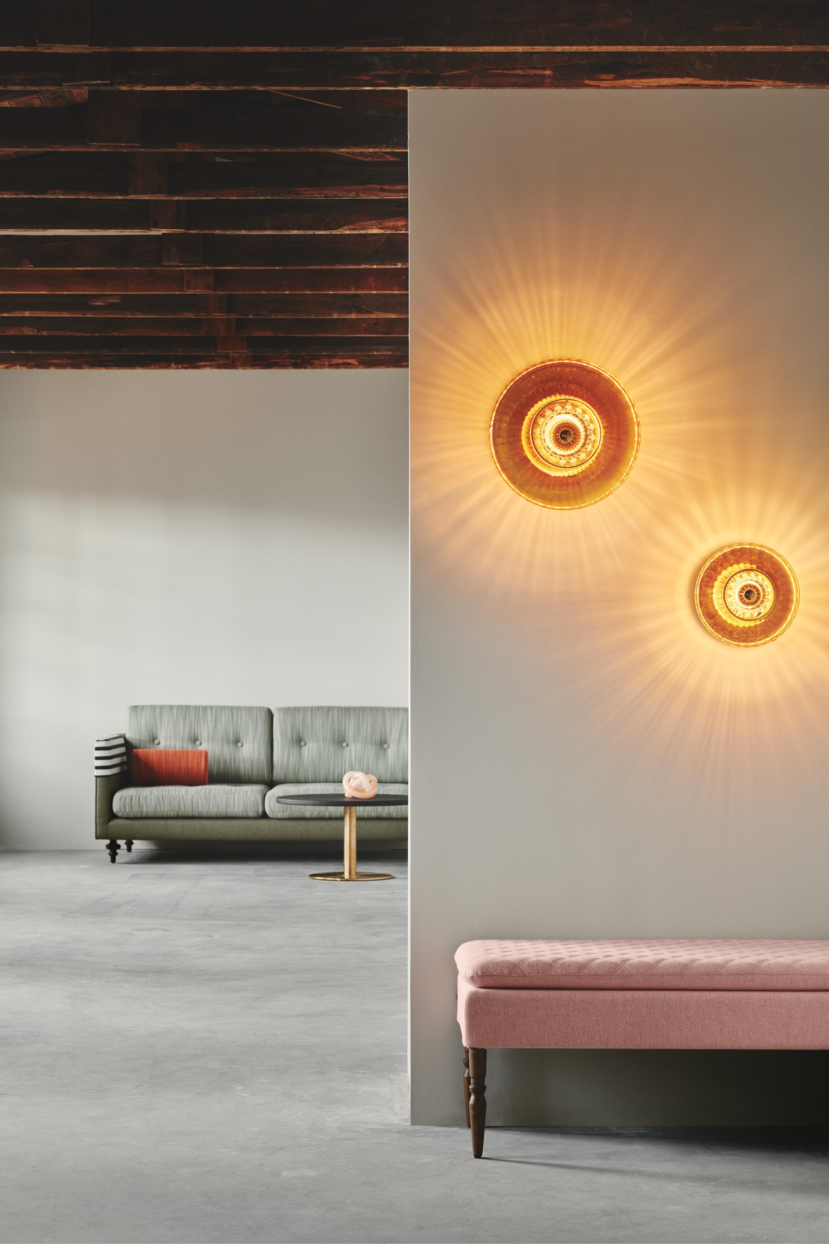 NEW WAVE OPTIC amber transparent wall lamp