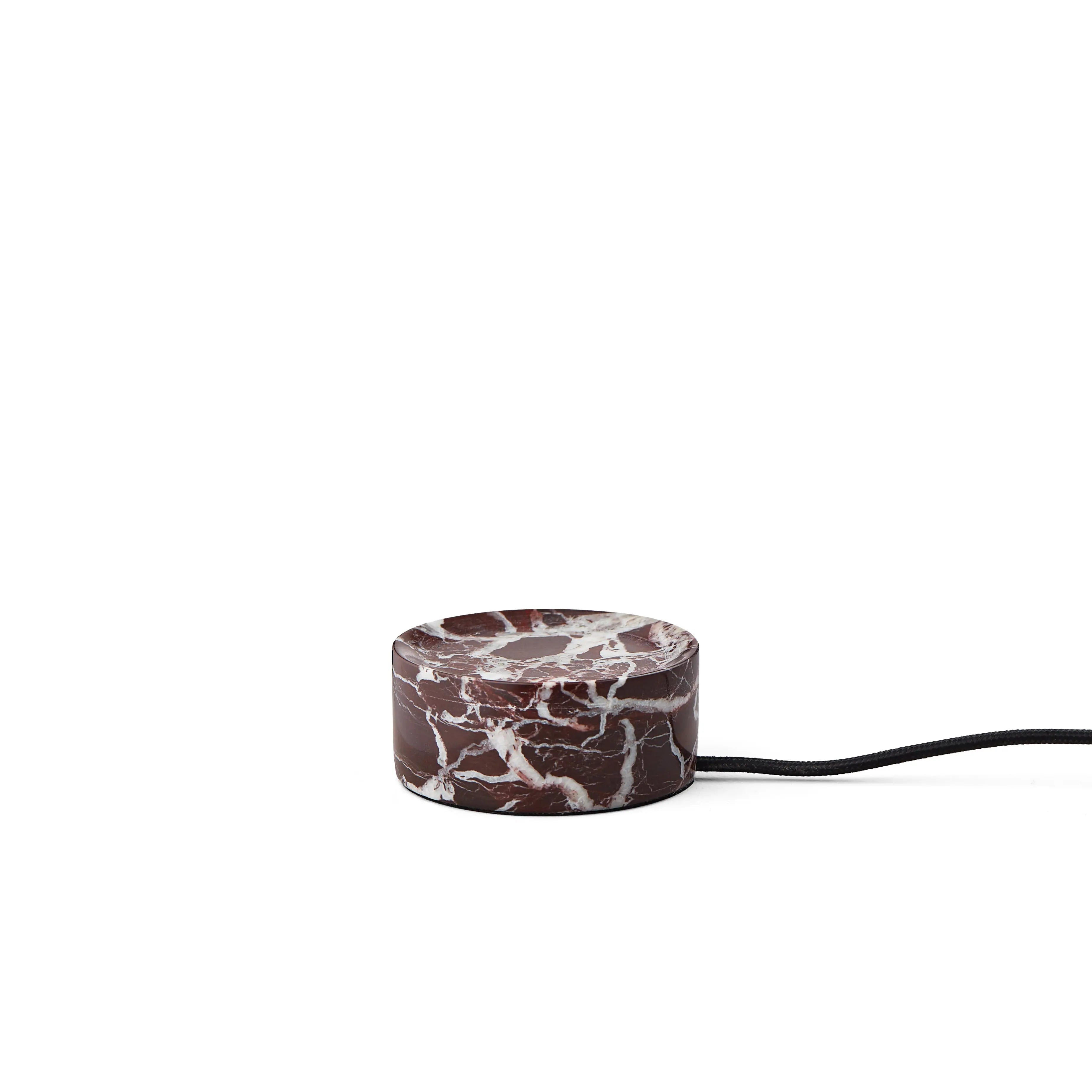 Lampa przenośna TRIP burgundowy marmur z mlecznobiałym szkłem – Design By Us