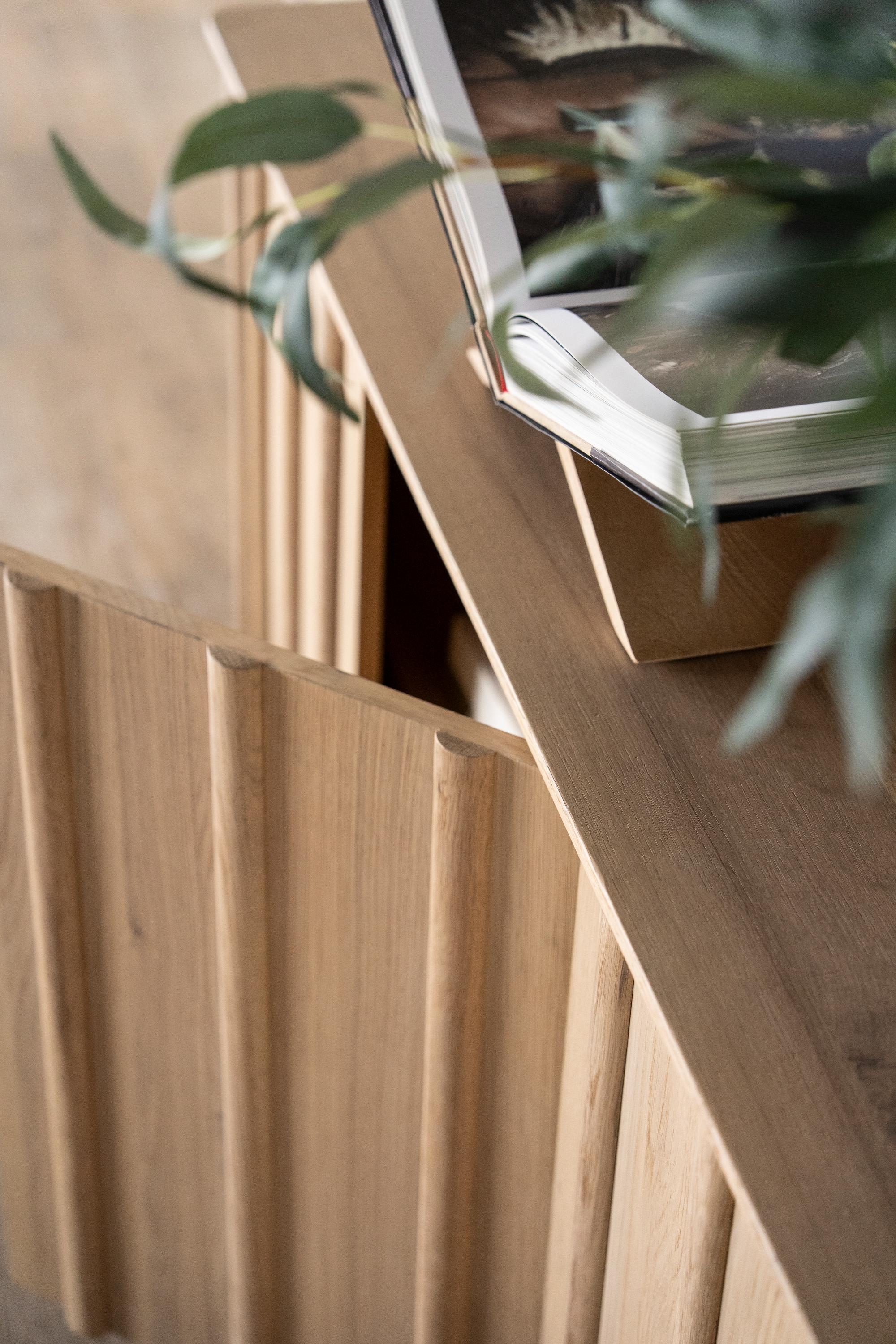 Kommode JAKE aus Eichenholz