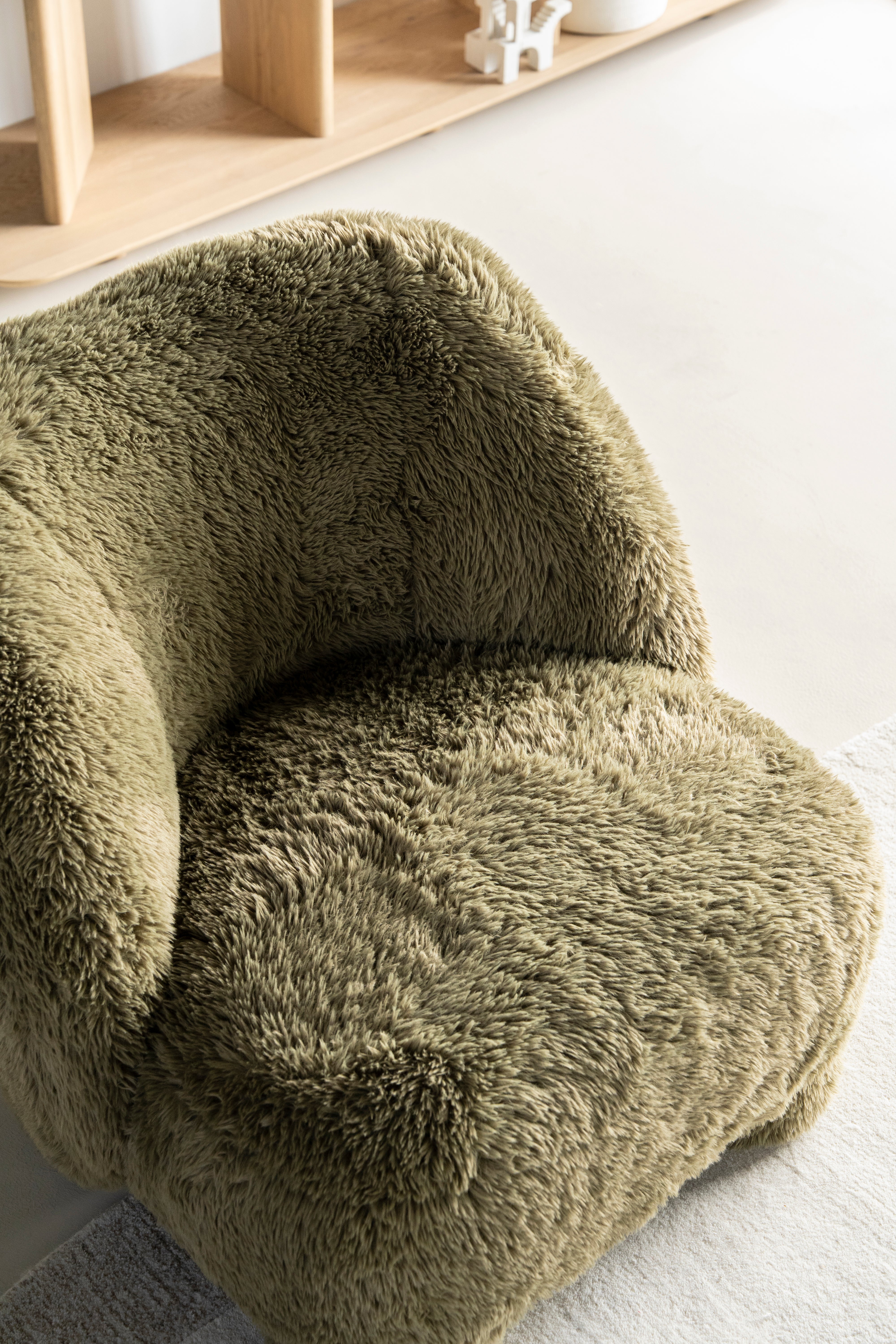 SAMSON green furry armchair