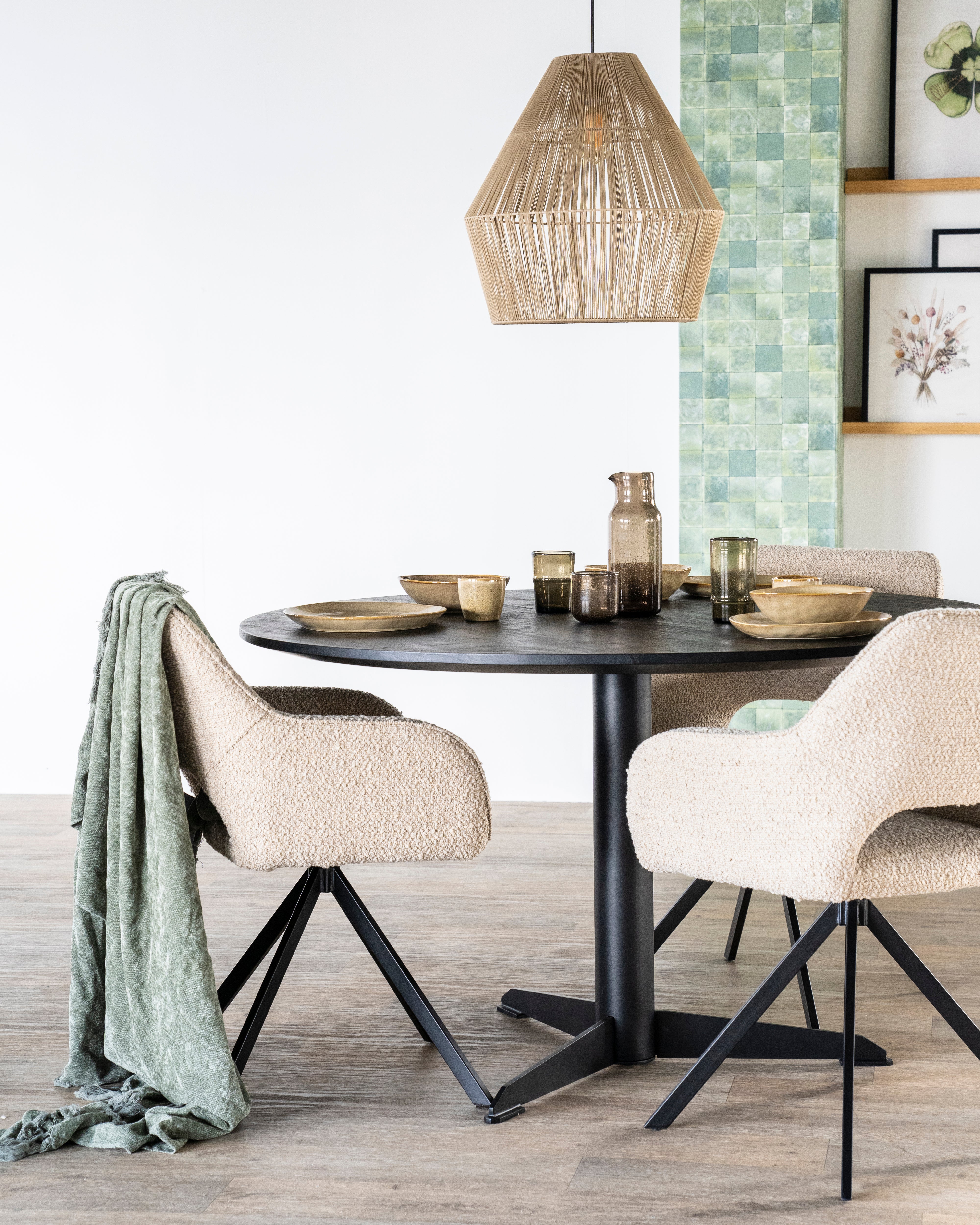 Stuhl FABIO dunkelbraun mit schwarzem Gestell