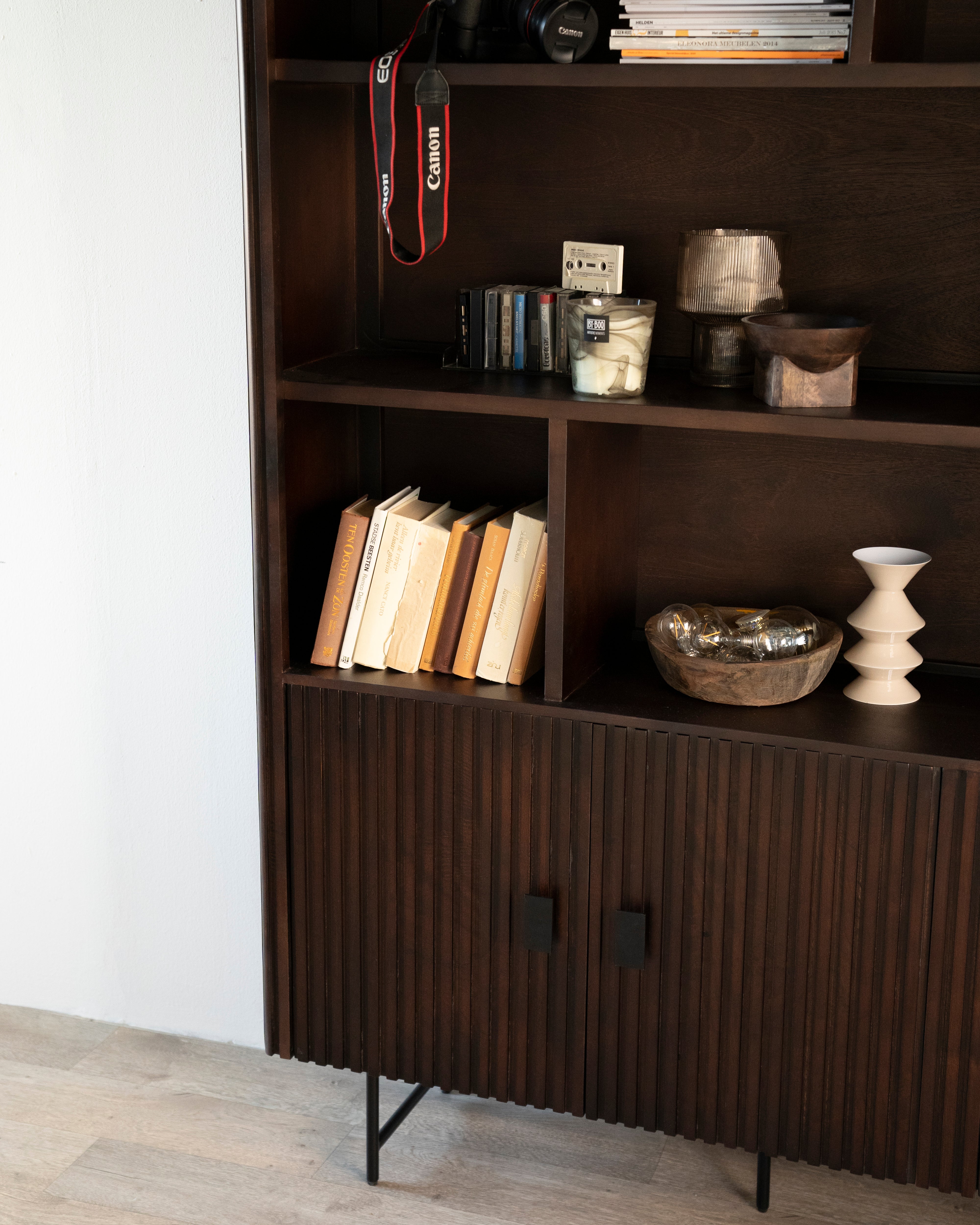 Regál REMI ciemnobrązowe drewno mango