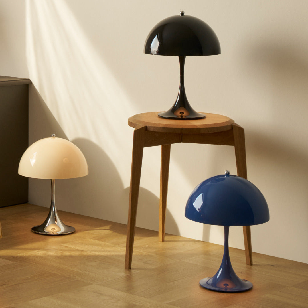 Tragbare Lampe PANTHELLA 250 beige Opal mit verchromtem Fuß