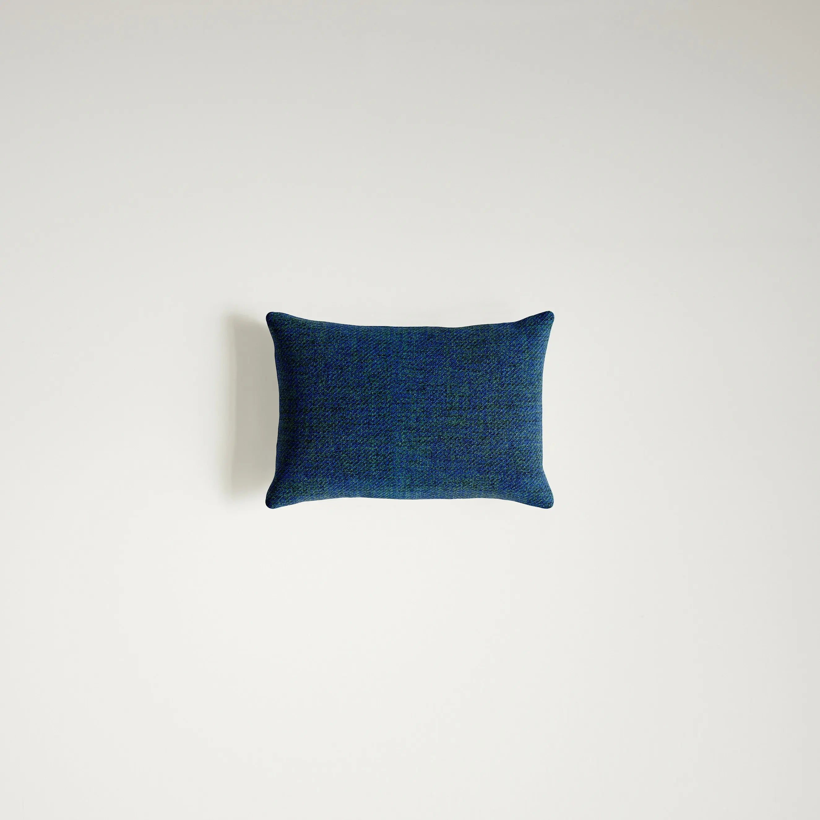 Poduszka DECORATIVE niebieski – FORMARKIVET