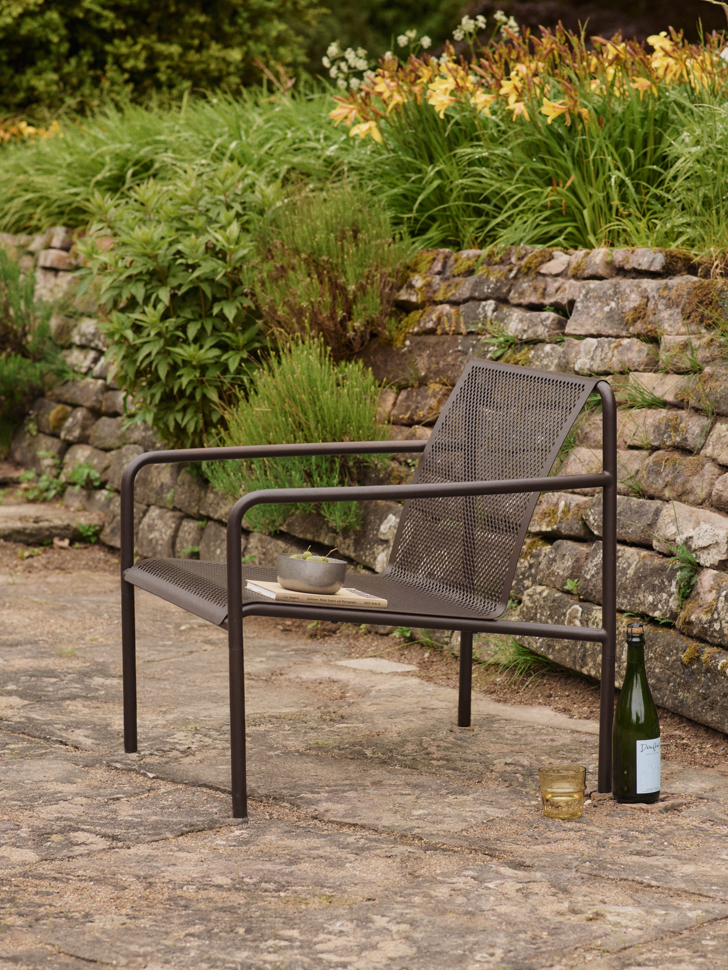 DAPPLE garden armchair dark chocolate