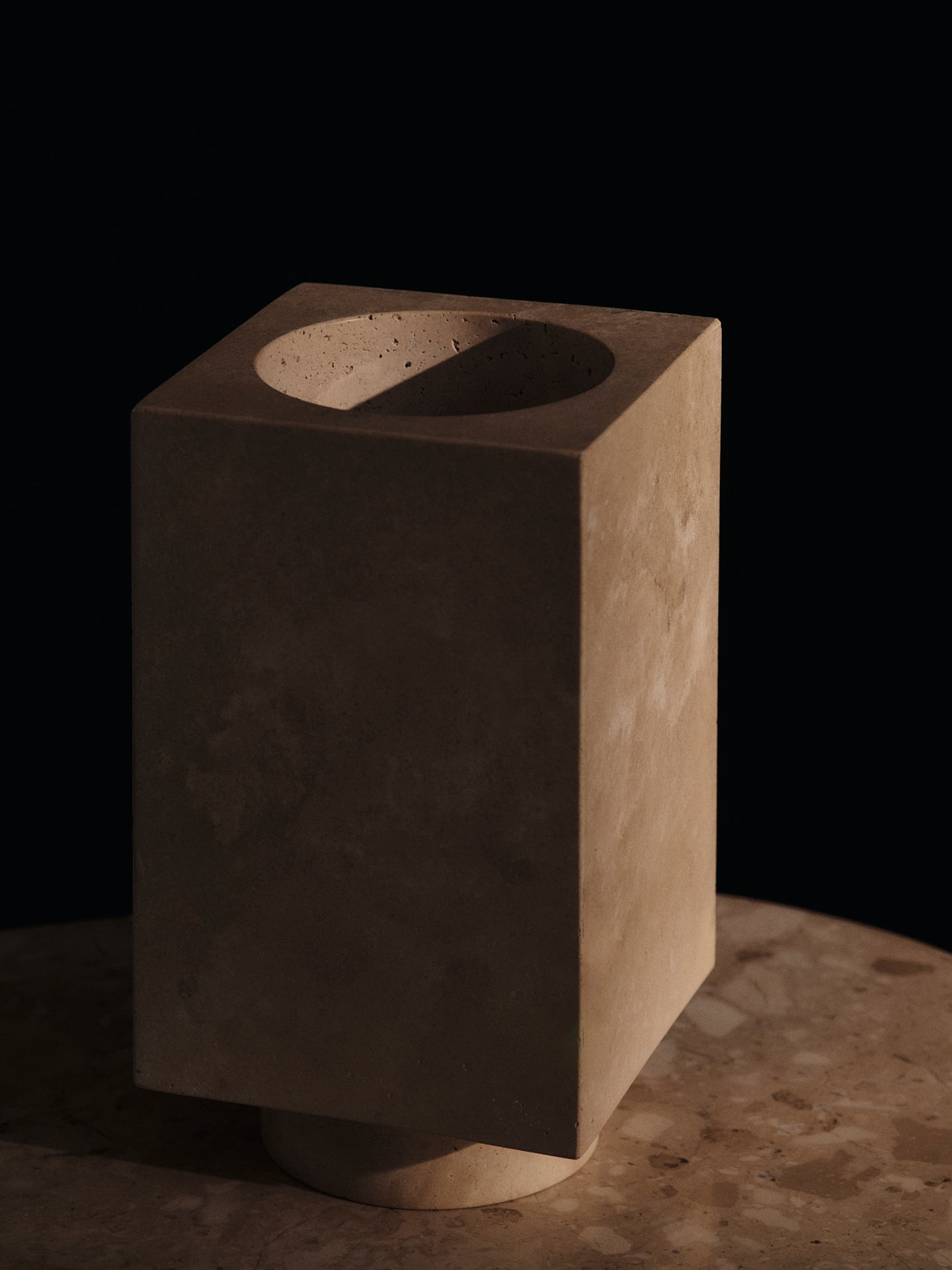 Vase HEW Travertin
