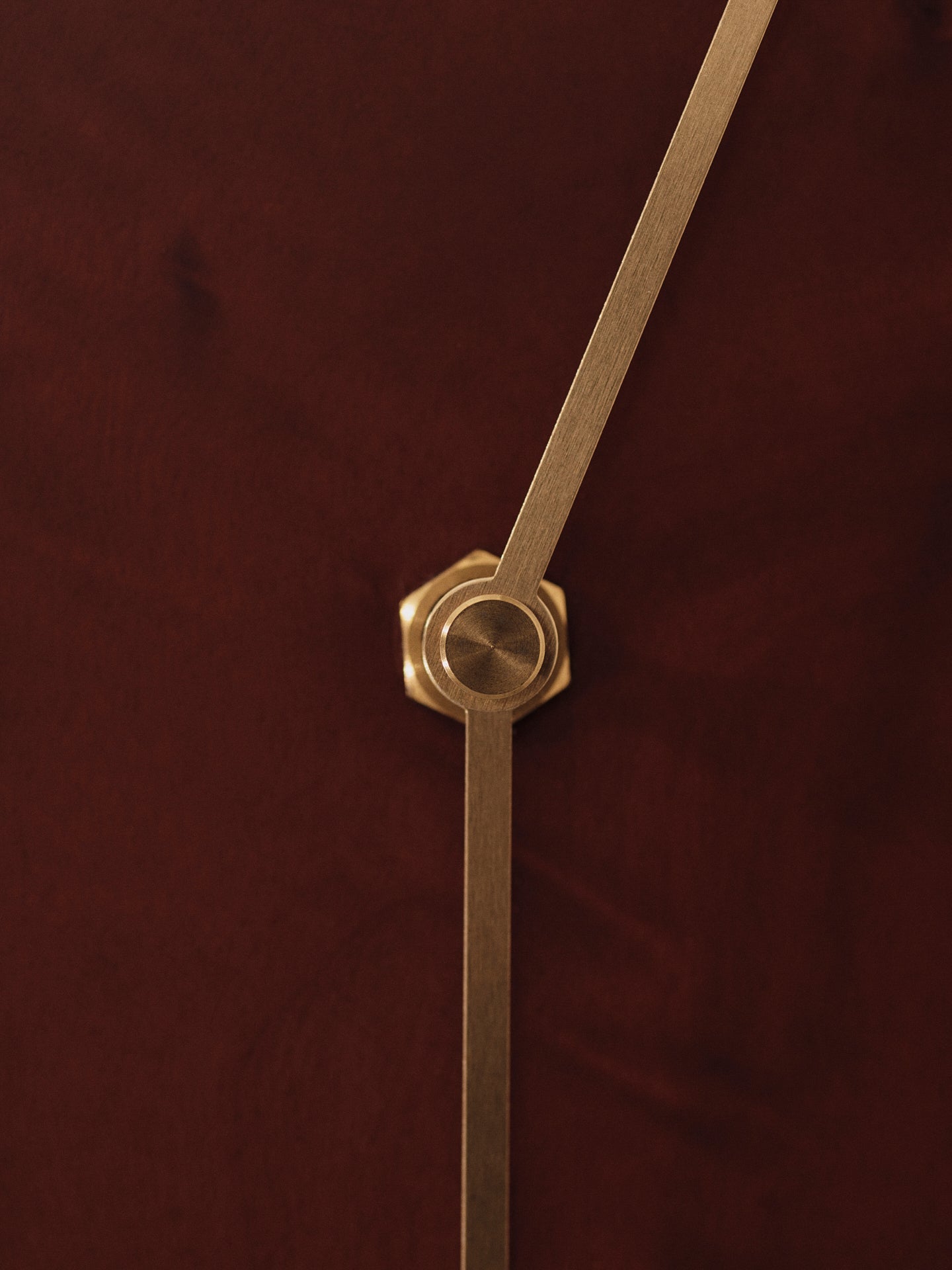 Wanduhr MELT rot
