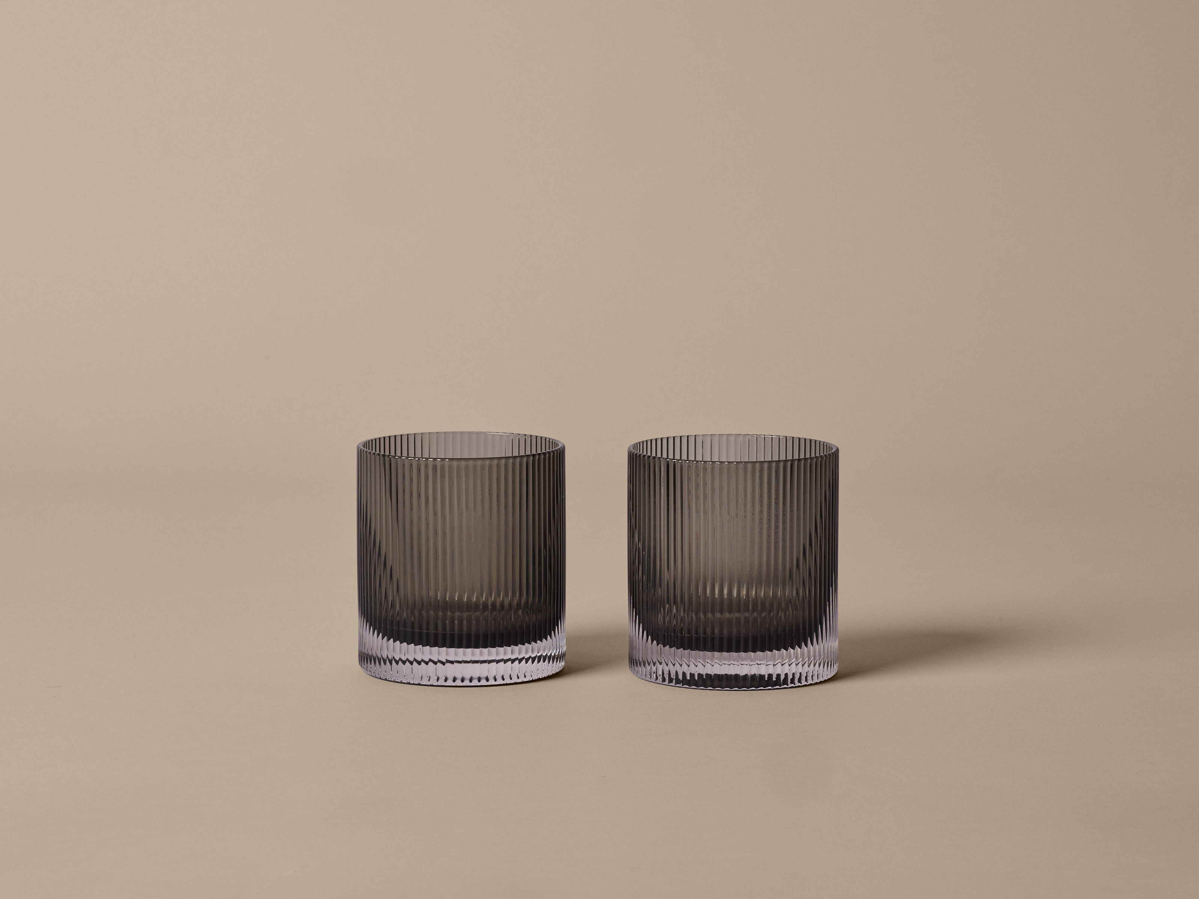 Set von Gläsern RIPPLE rauchiges Glas