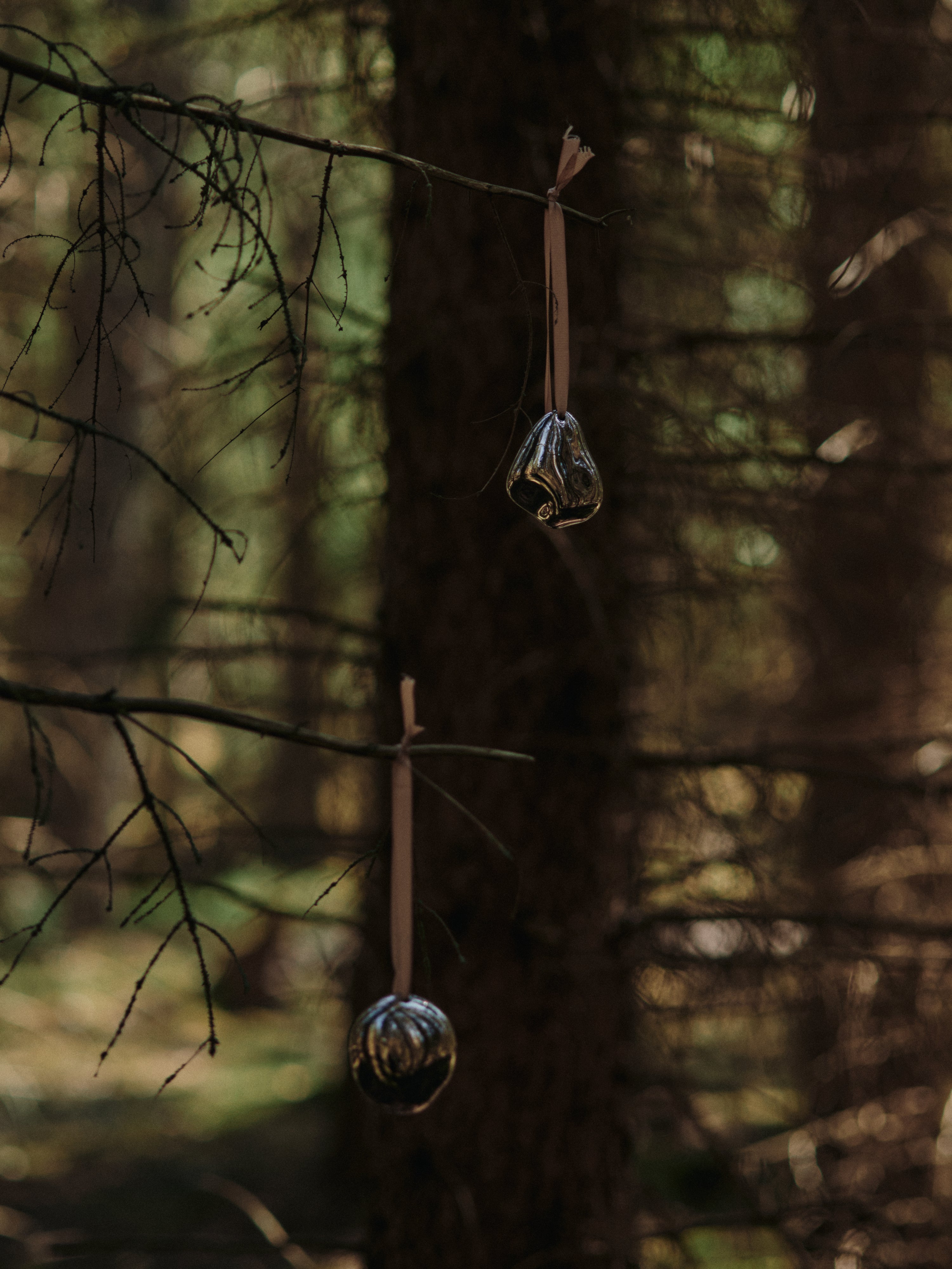 BELLURE Silver Christmas Ornament Set