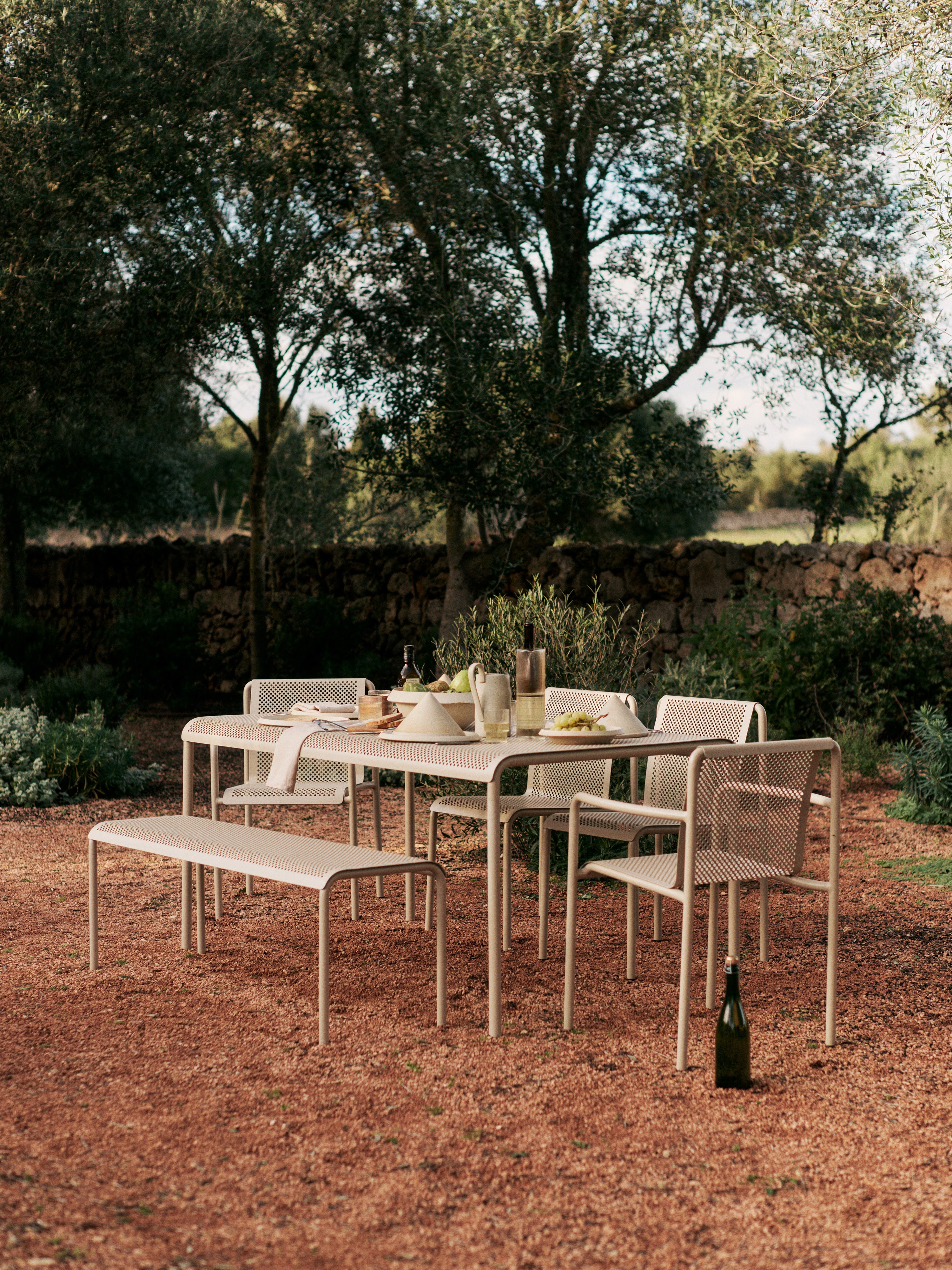 Tisch DAPPLE beige