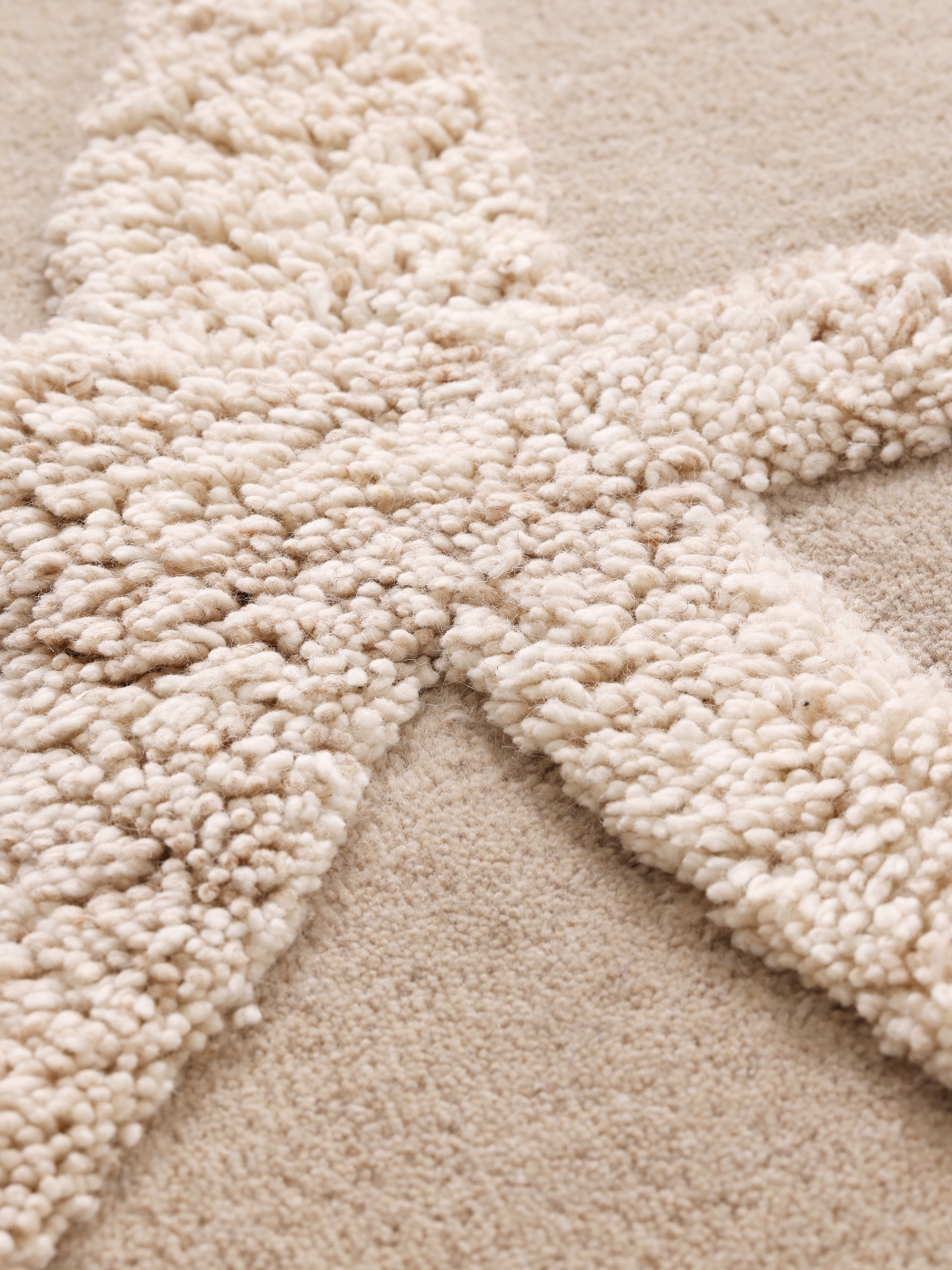 KOVE Beige Rug