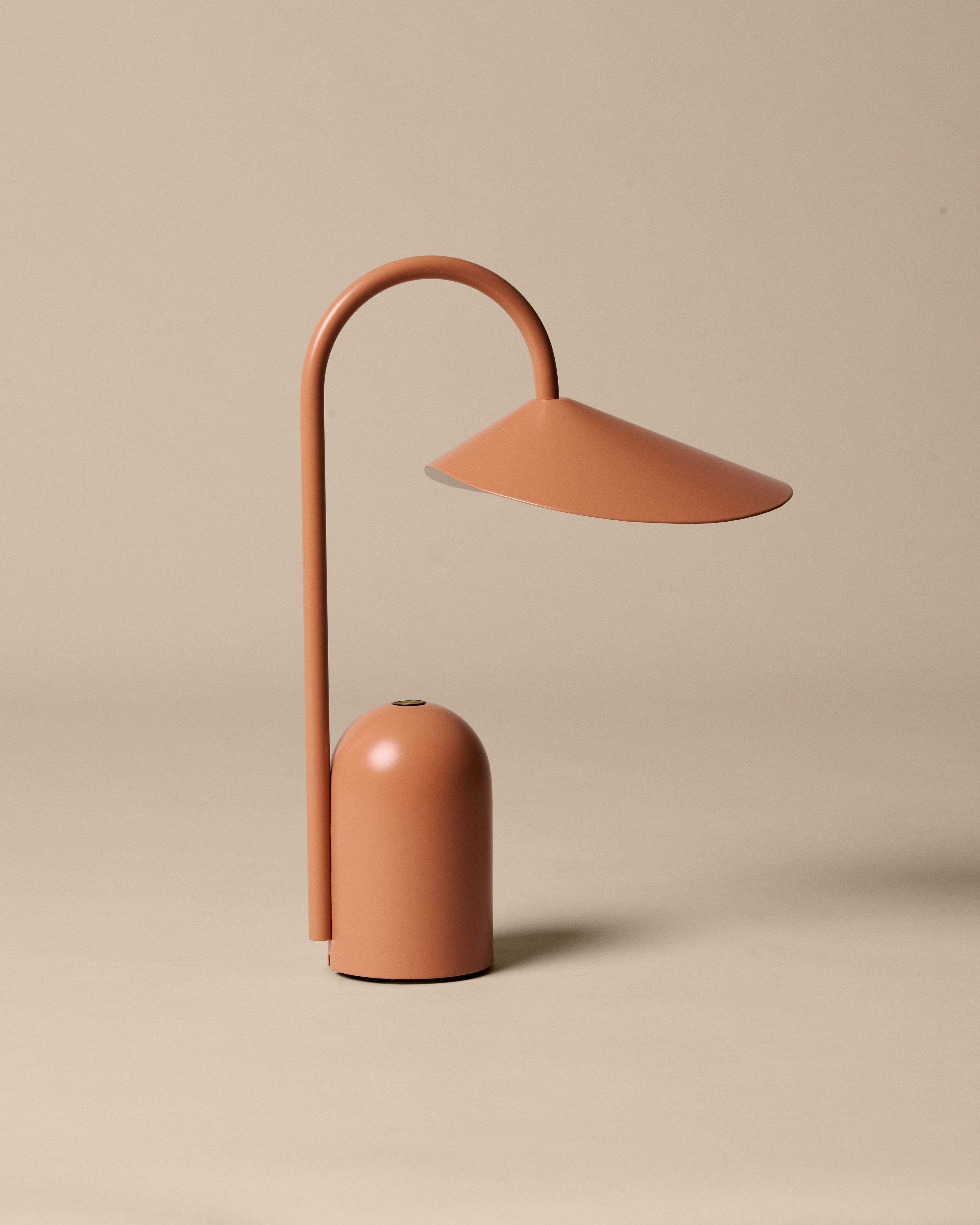 Portable lamp ARUM salmon pink